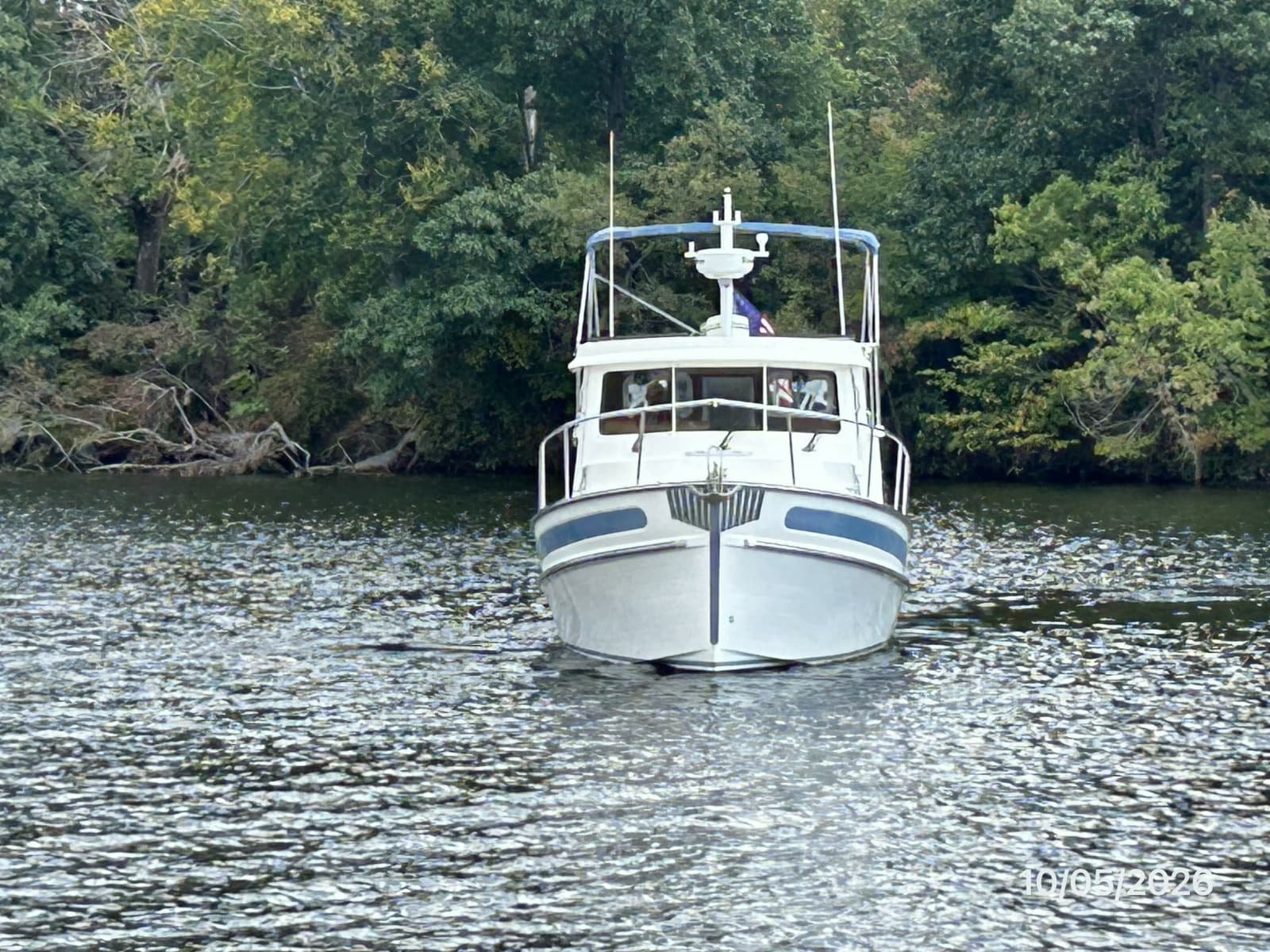 34' Nordic Tugs forward profile