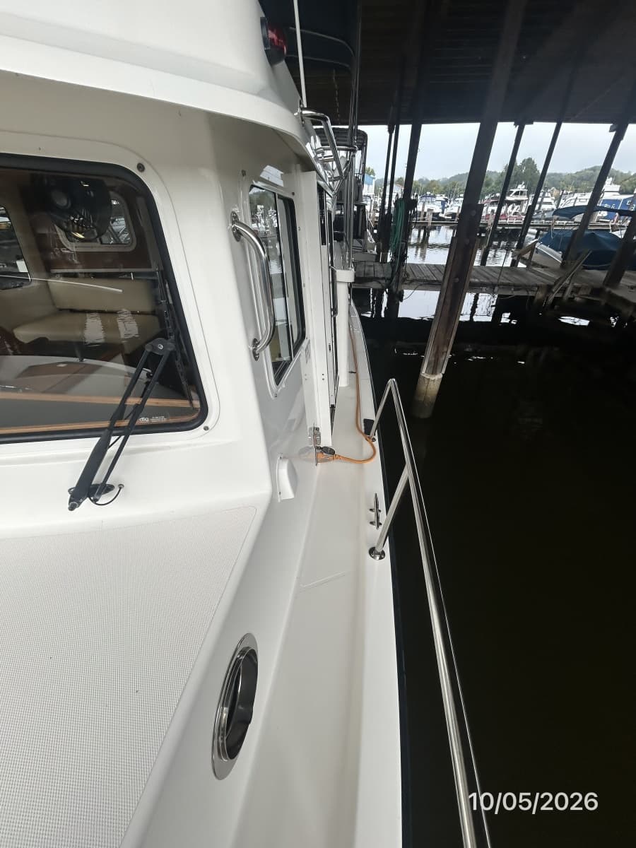 34' Nordic Tugs port side deck