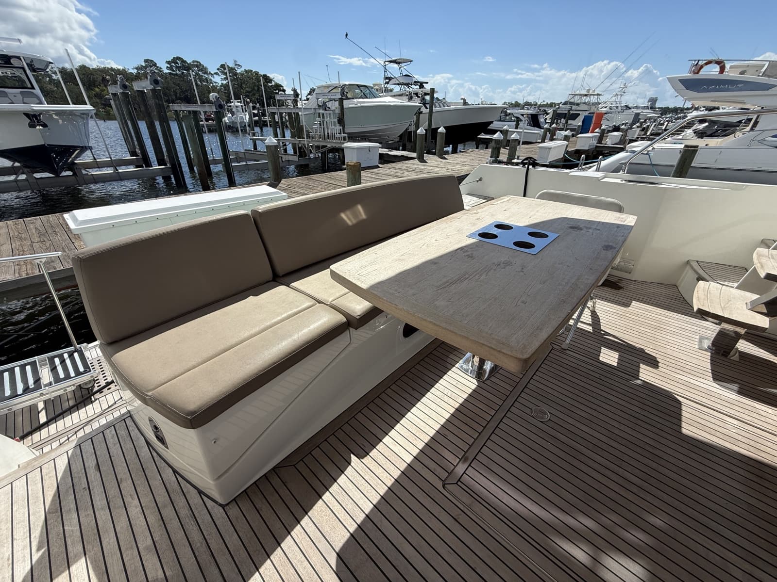 2015 Prestige 550