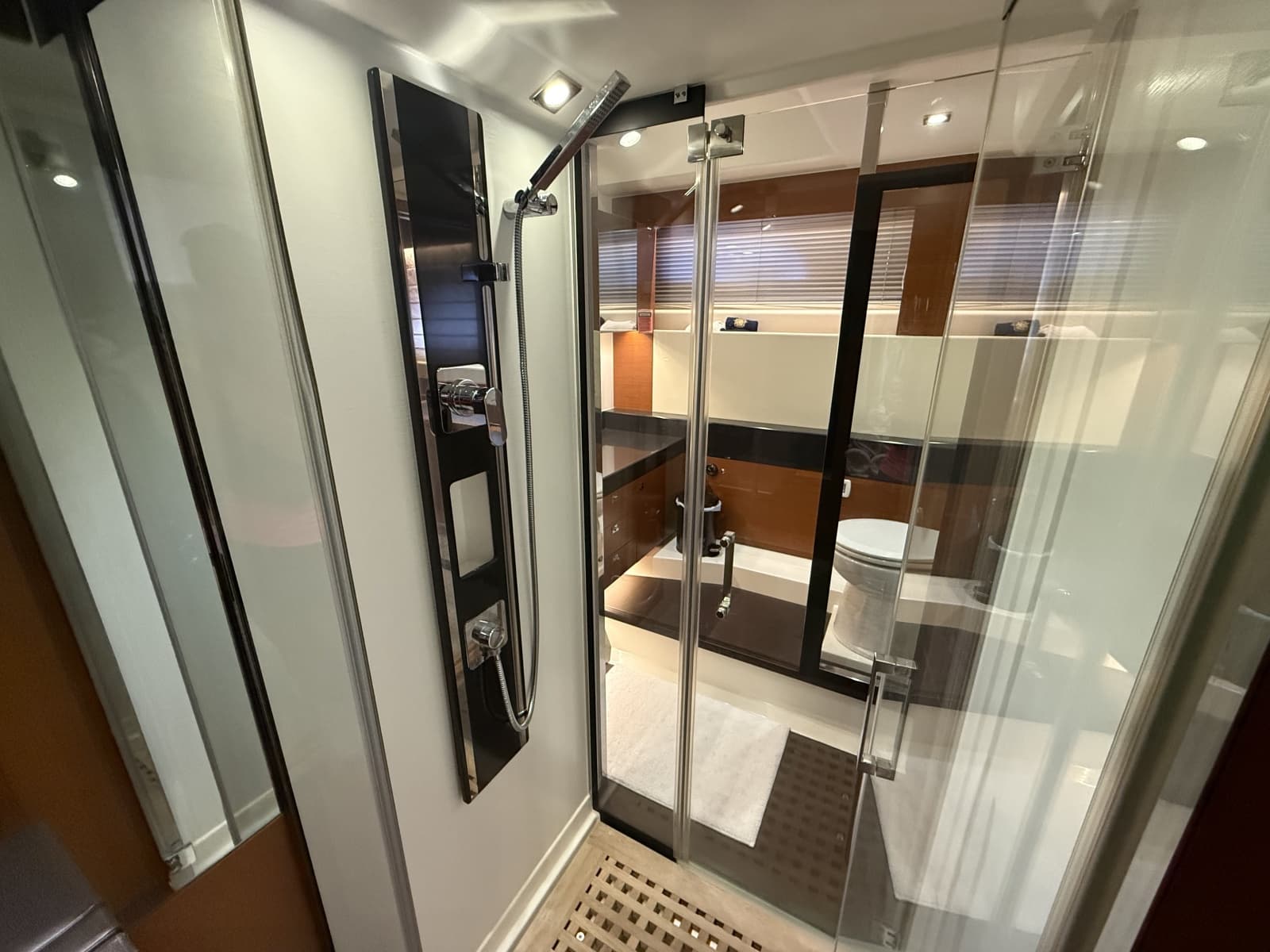2015 Prestige 550