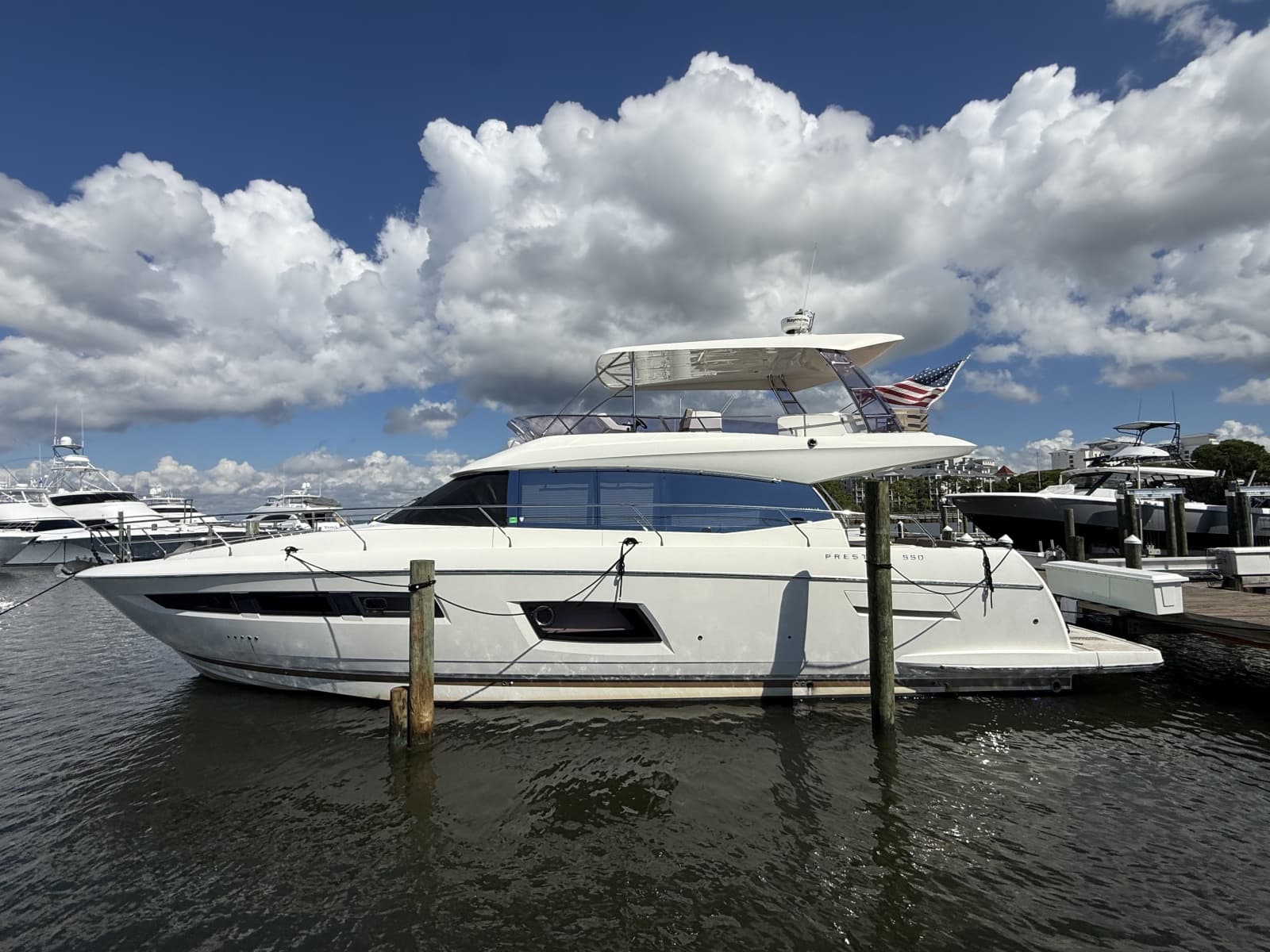 2015 Prestige 550