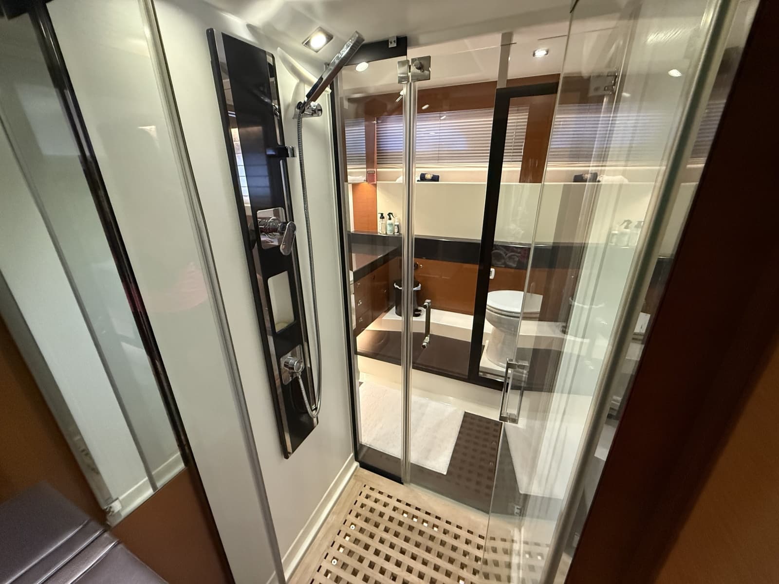 2015 Prestige 550