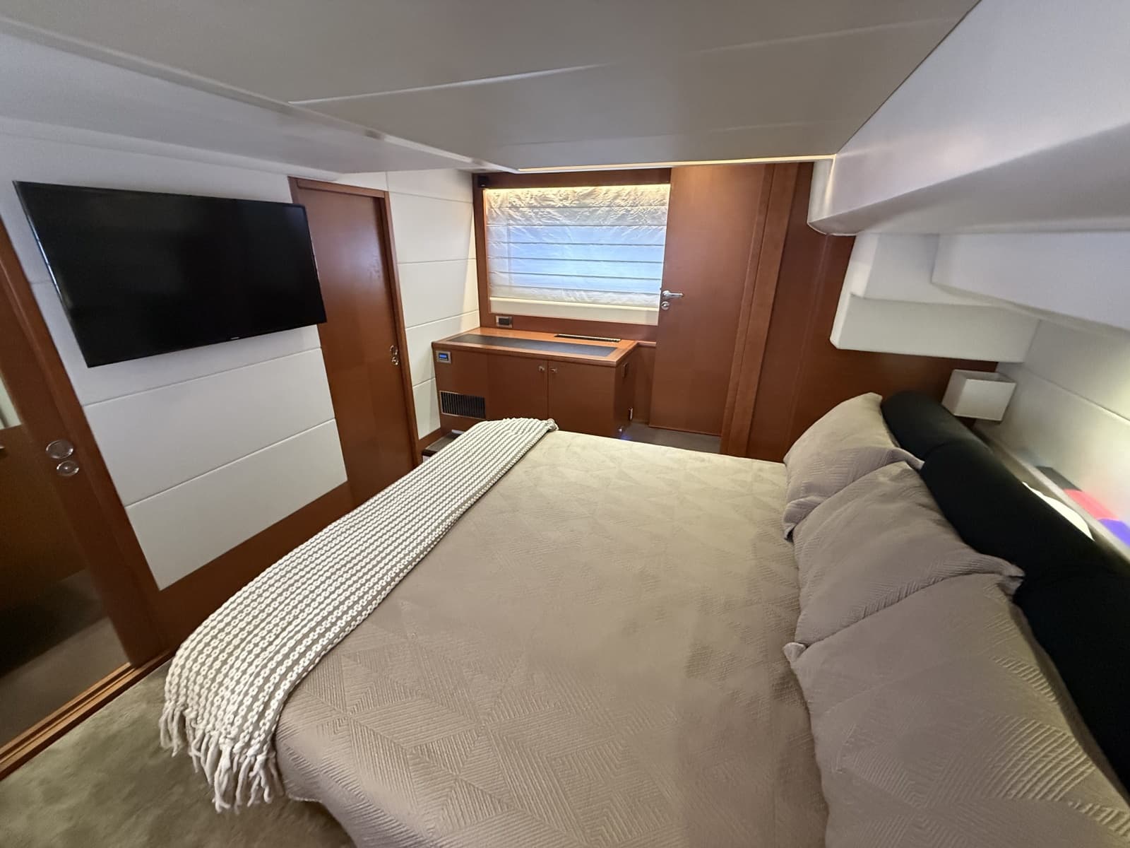 2015 Prestige 550