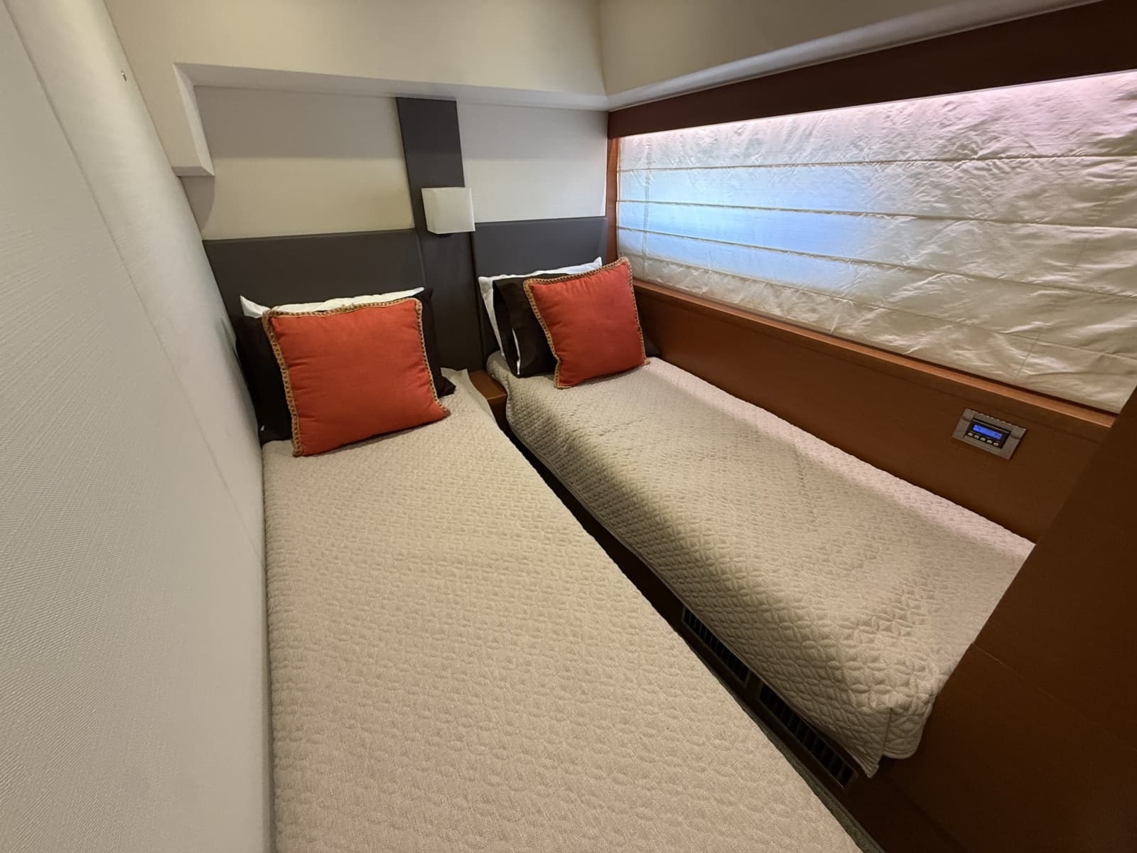 2015 Prestige 550