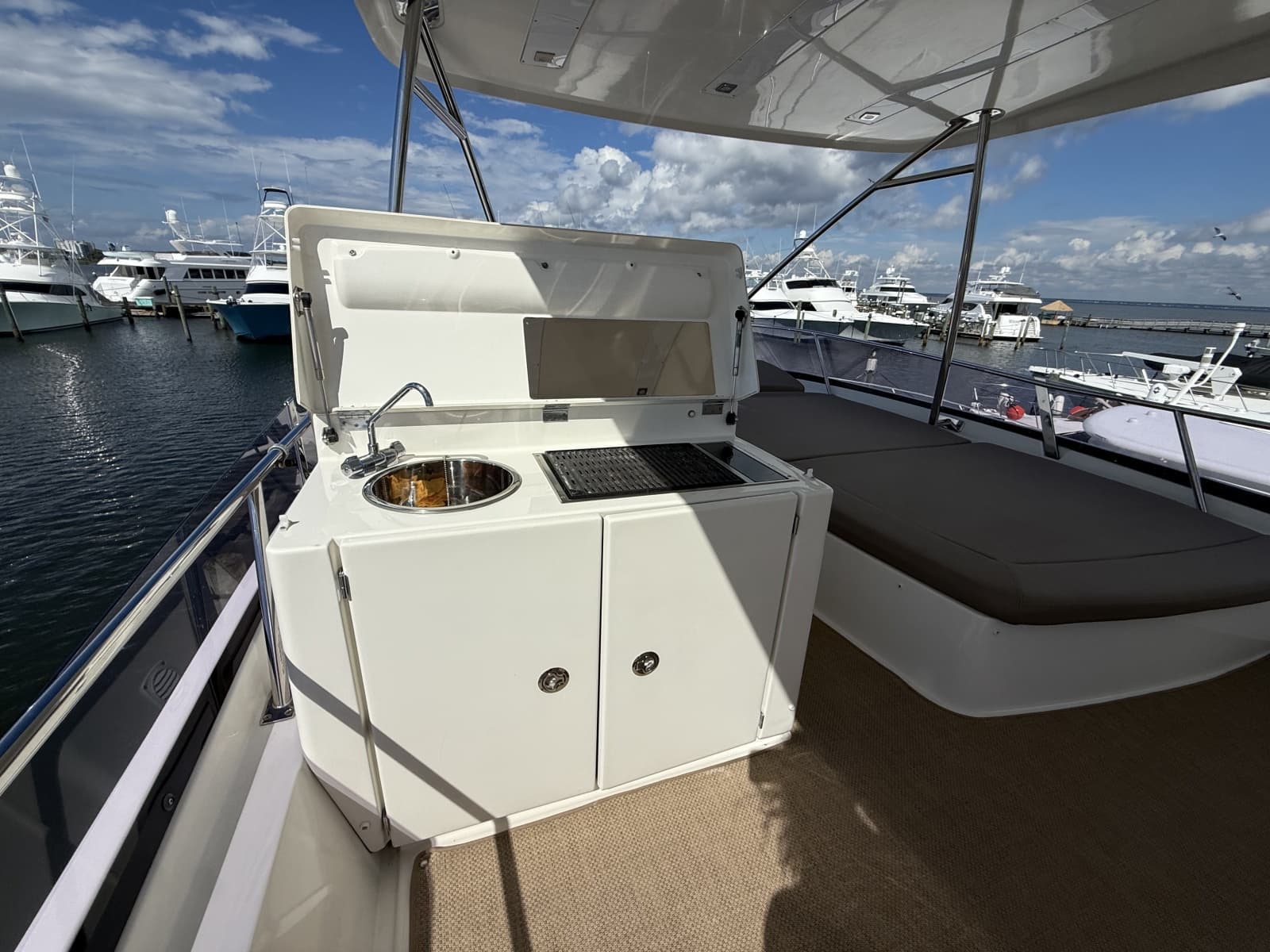 2015 Prestige 550