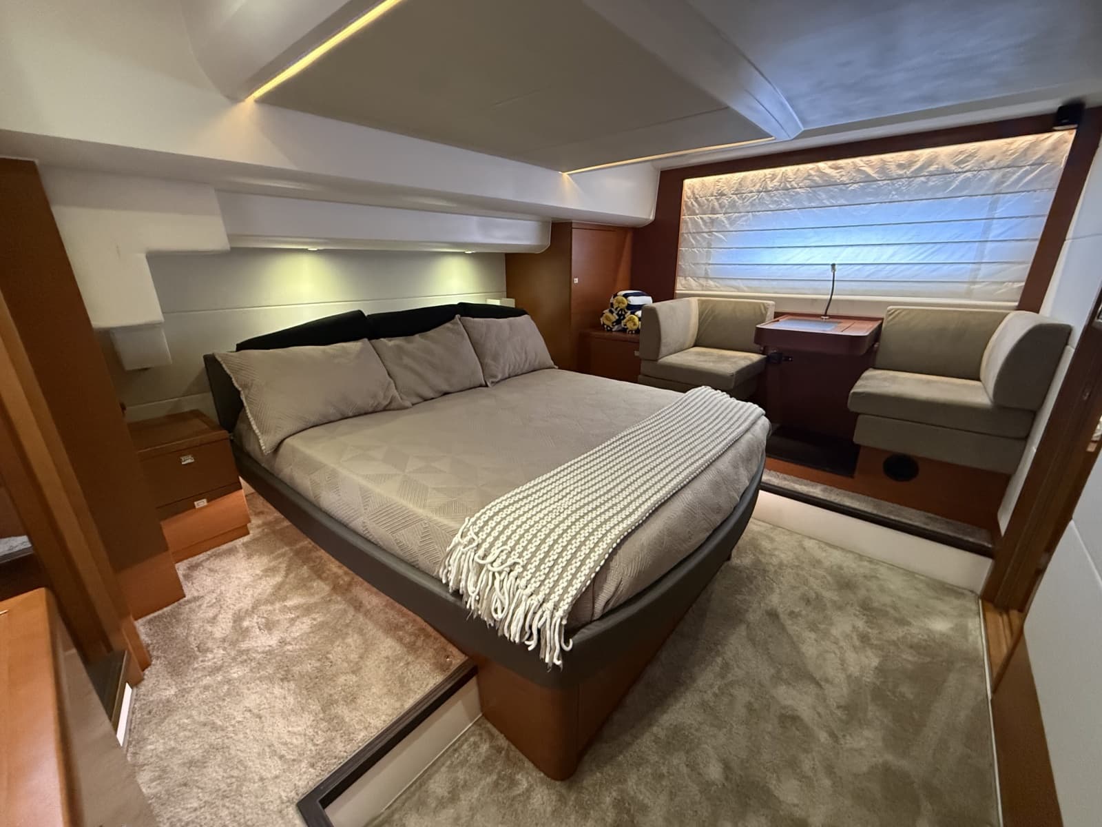 2015 Prestige 550