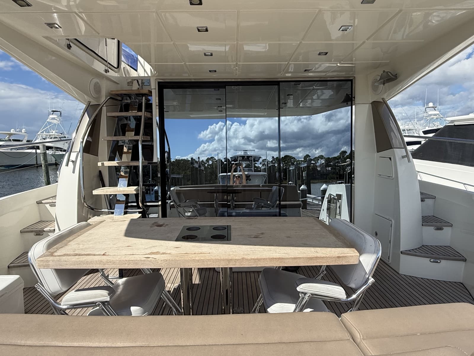 2015 Prestige 550