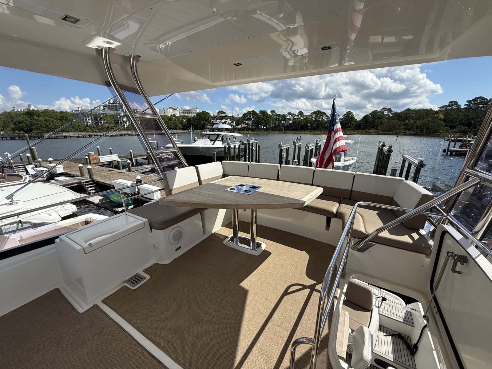 2015 Prestige 550