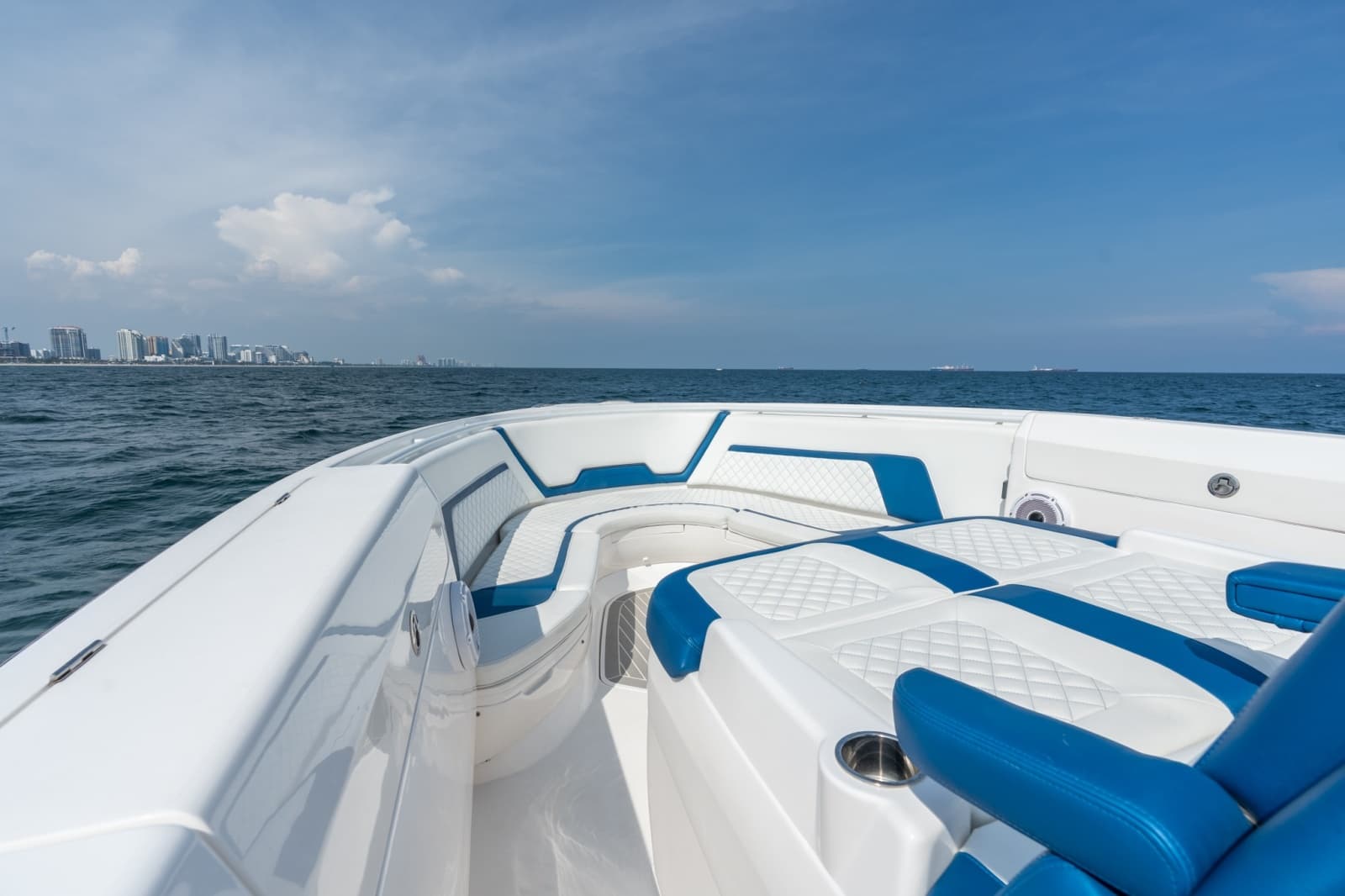 2018 Intrepid 407 Panacea