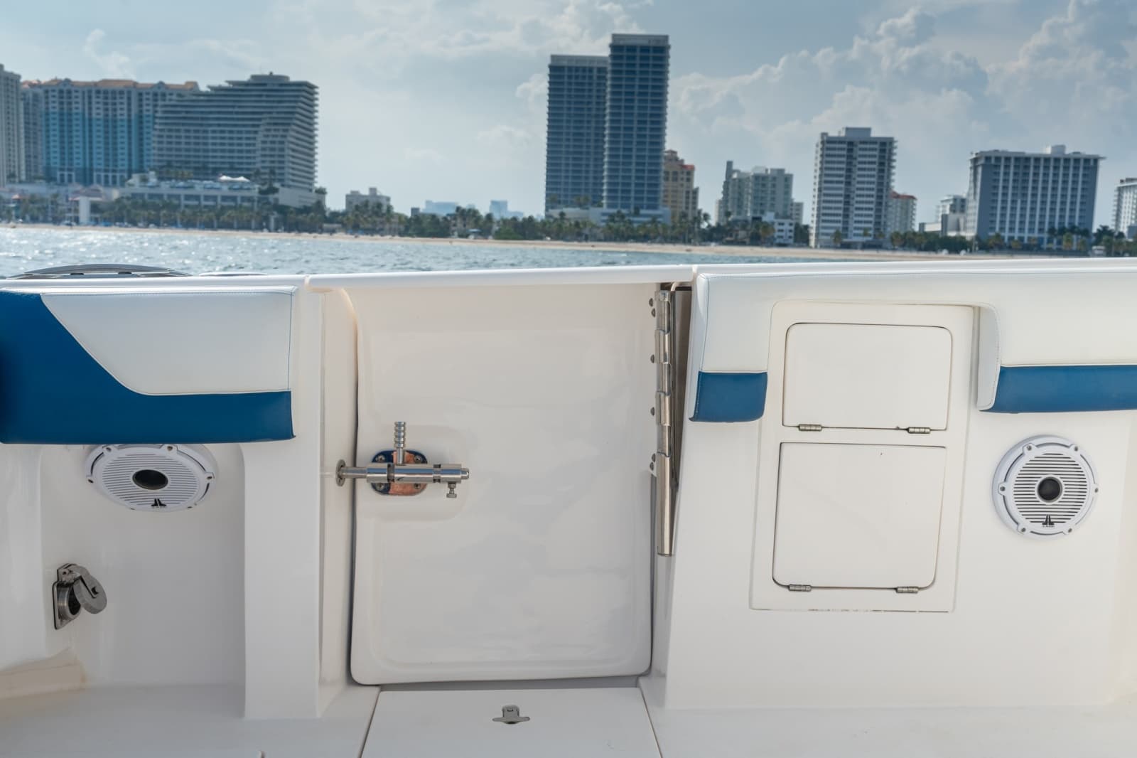 2018 Intrepid 407 Panacea