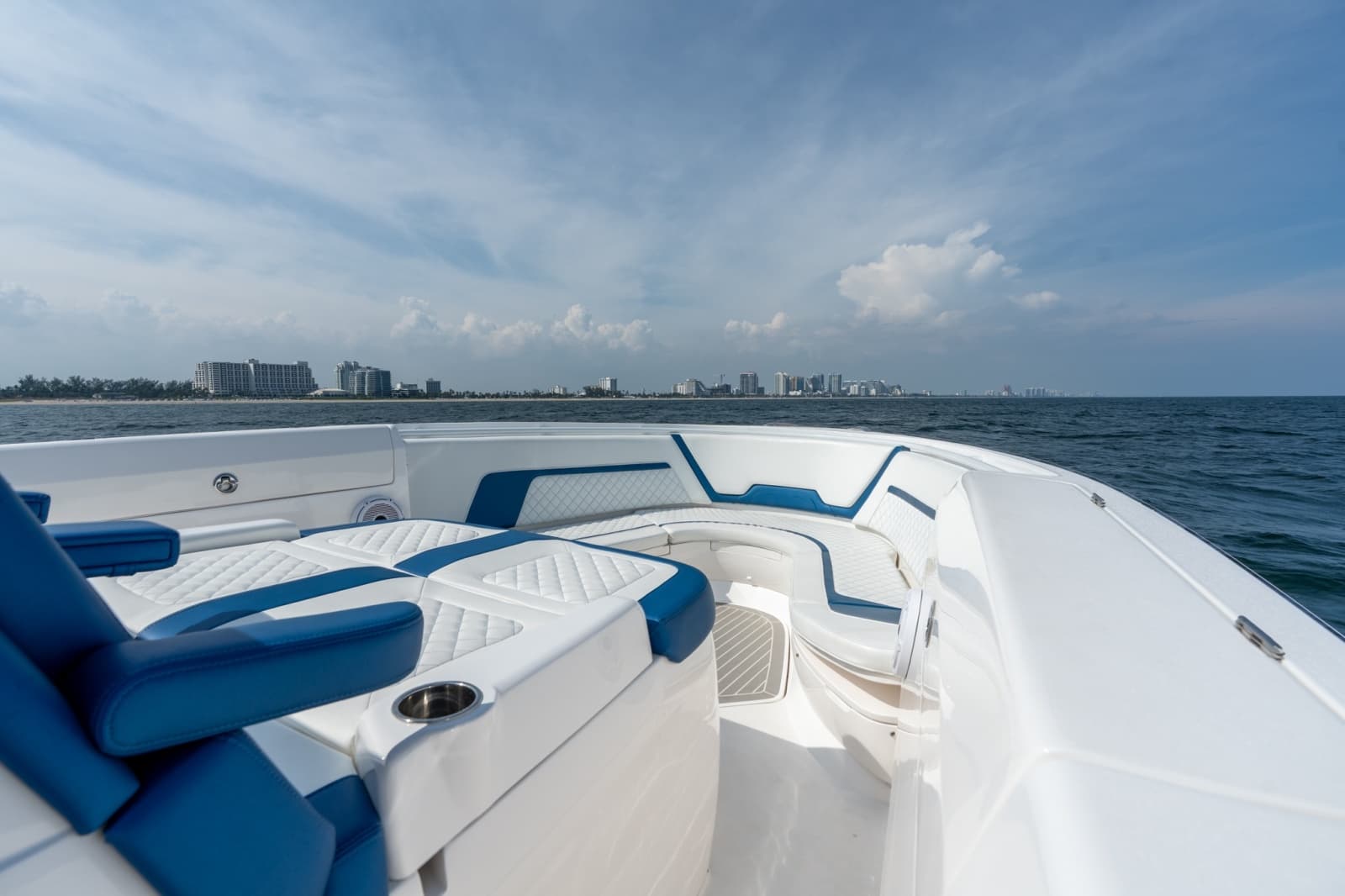 2018 Intrepid 407 Panacea