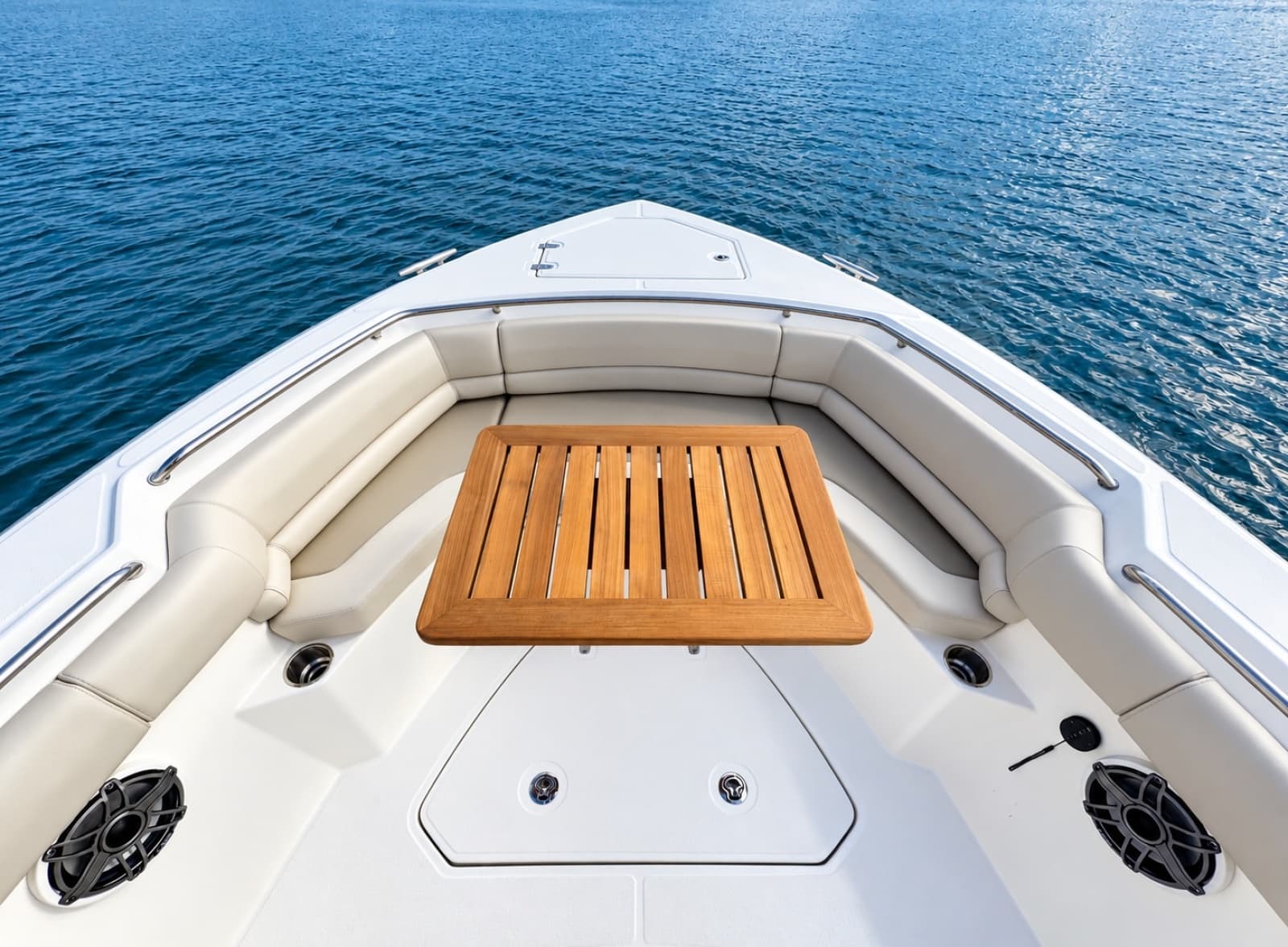2024 Boston Whaler 330 Outrage