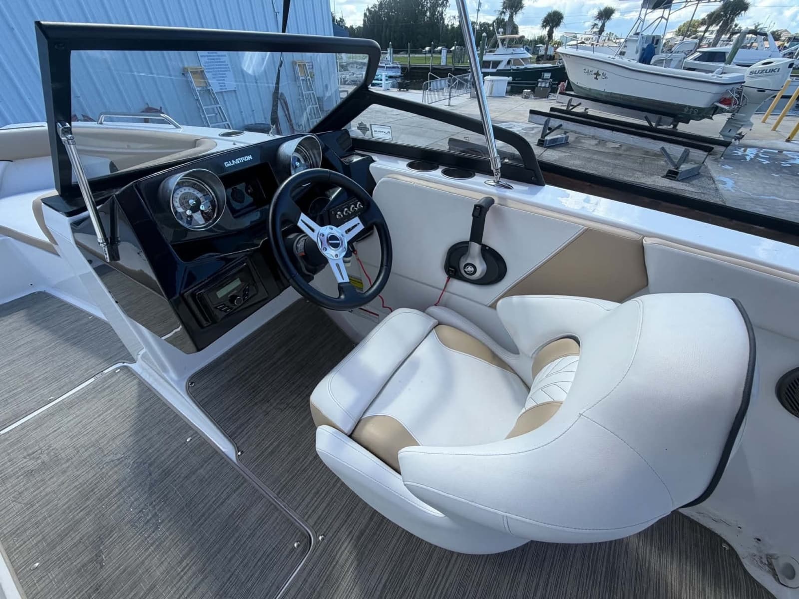 2022 Glastron 205 GTD