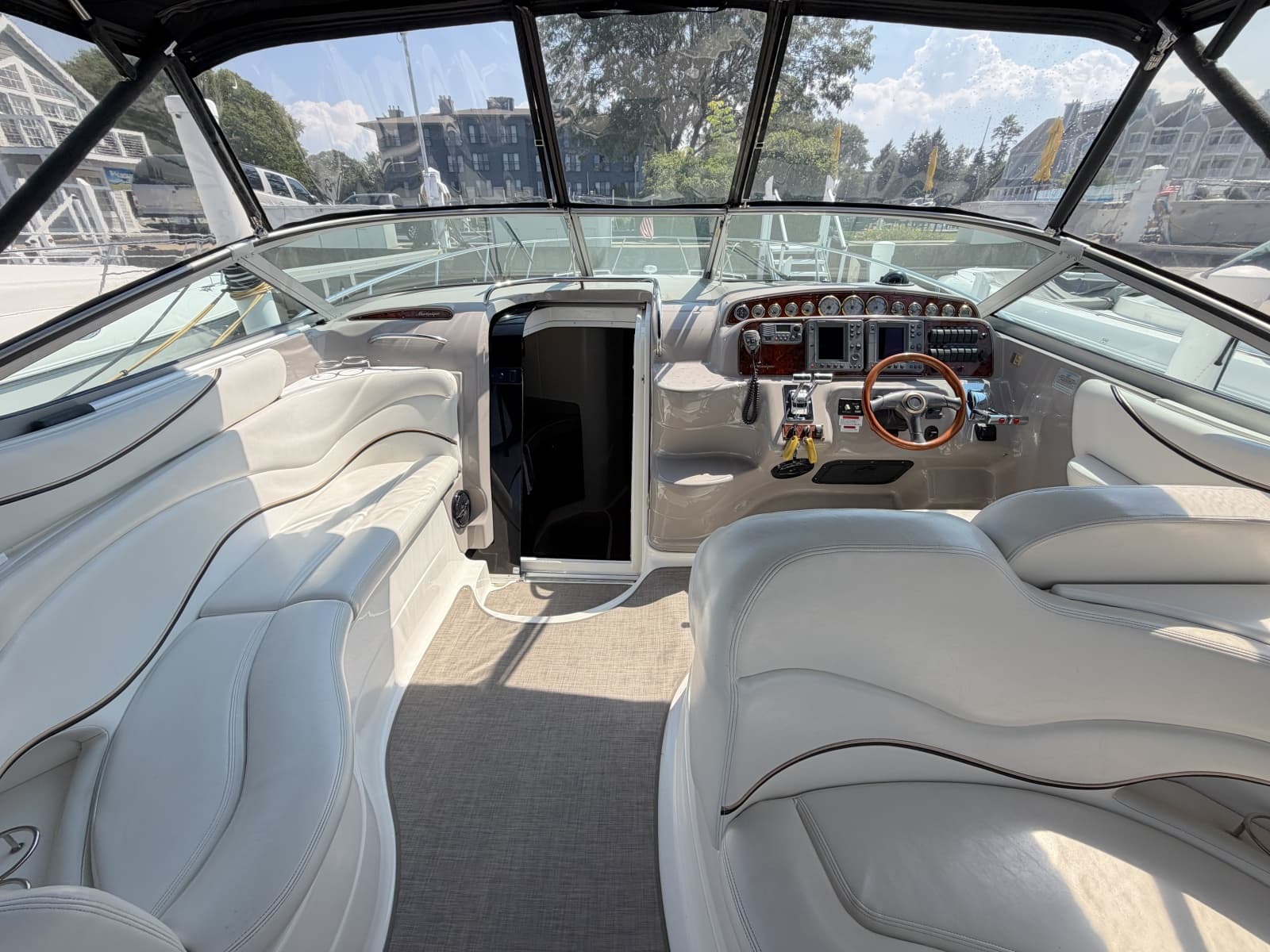 2002 Wellcraft 3700 Martinique