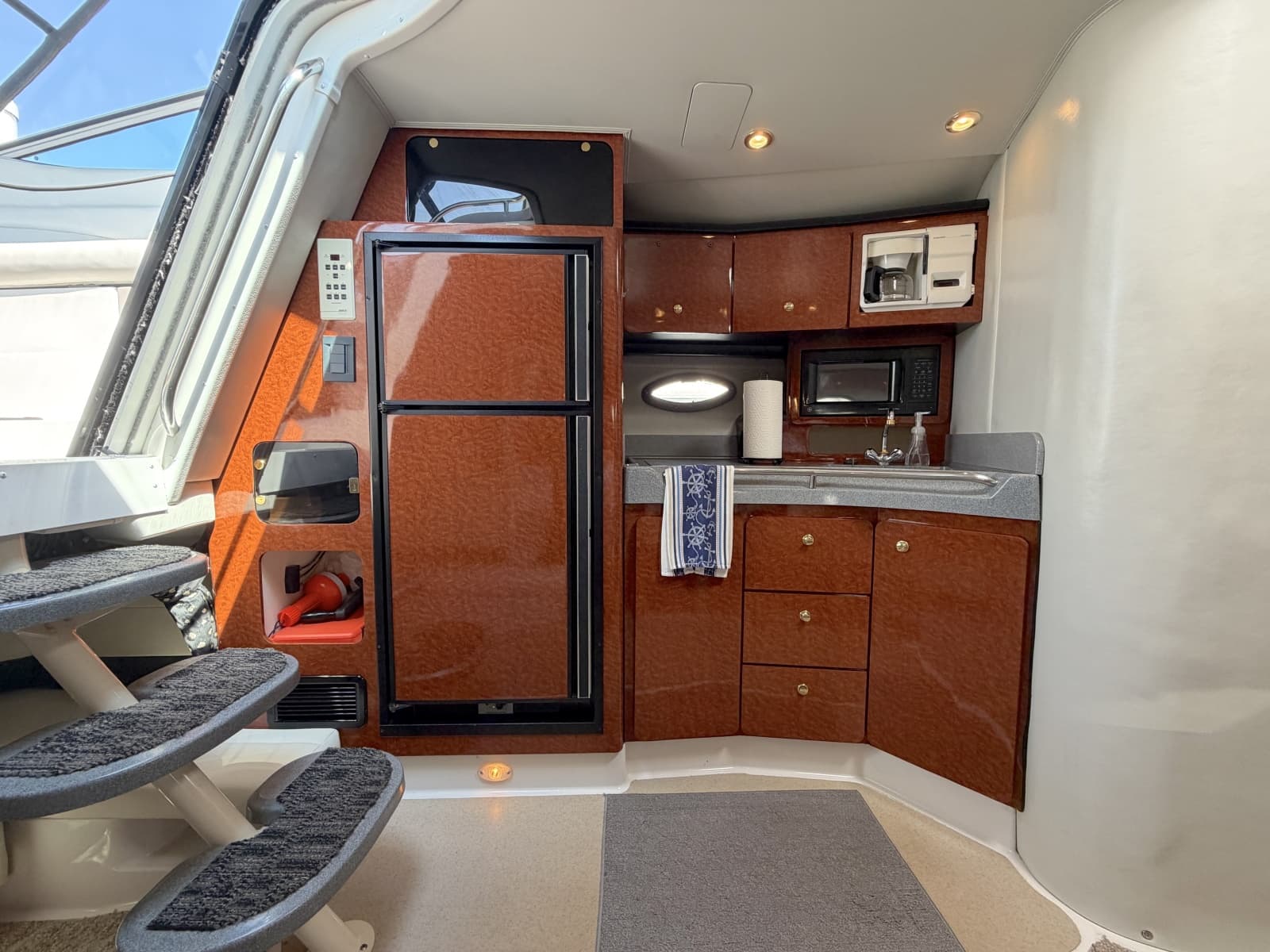 2002 Wellcraft 3700 Martinique
