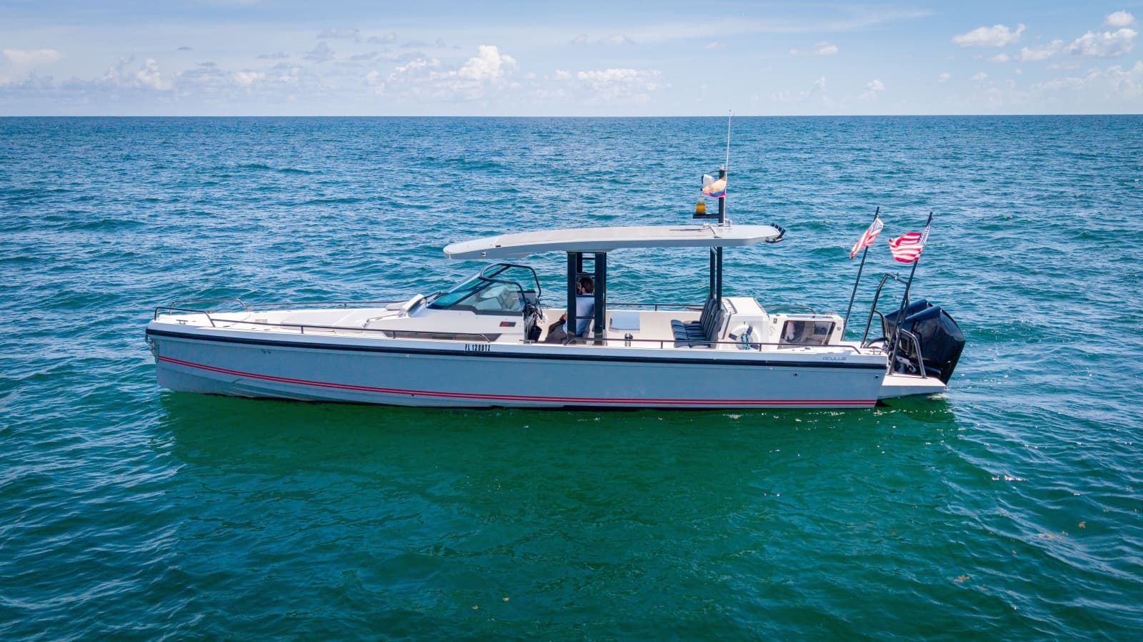 2020 Axopar 37 Sun-Top