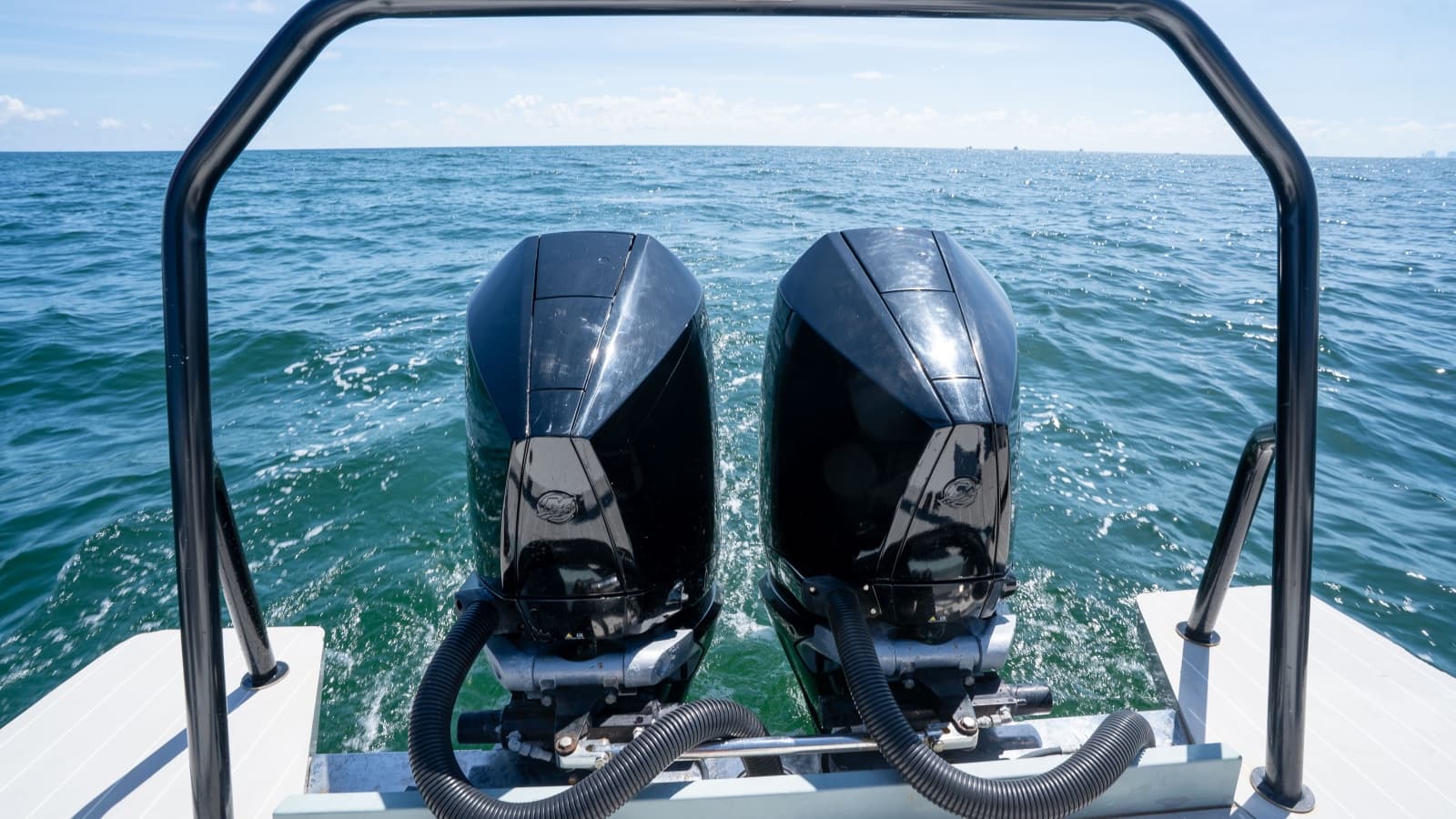 2020 Axopar 37 Sun-Top