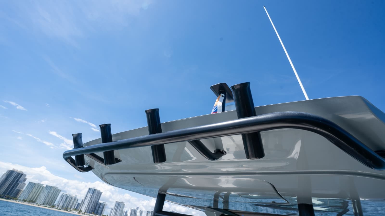 2020 Axopar 37 Sun-Top