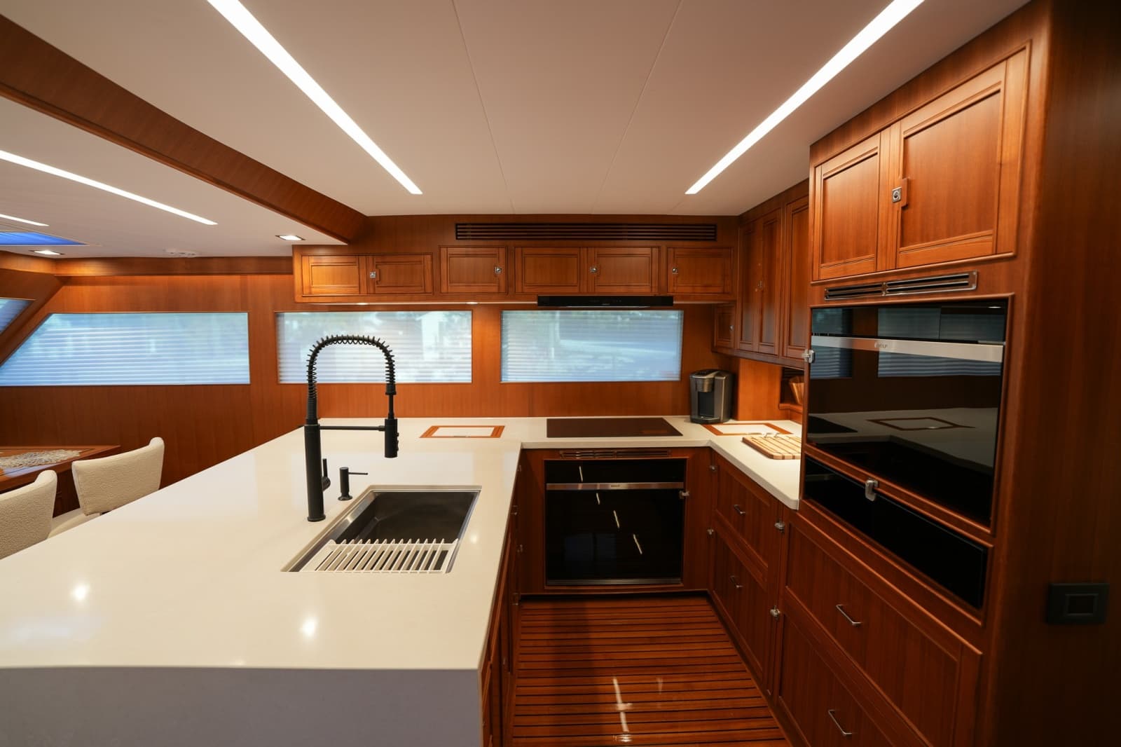 2025 Marlow Explorer 70E MkII-CB