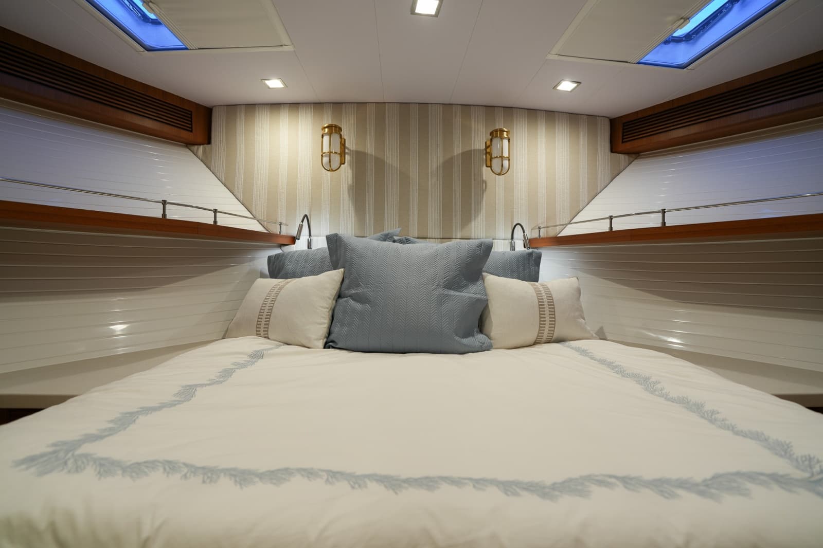 2025 Marlow Explorer 70E MkII-CB