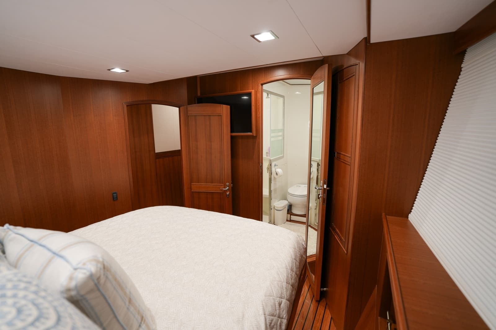 2025 Marlow Explorer 70E MkII-CB