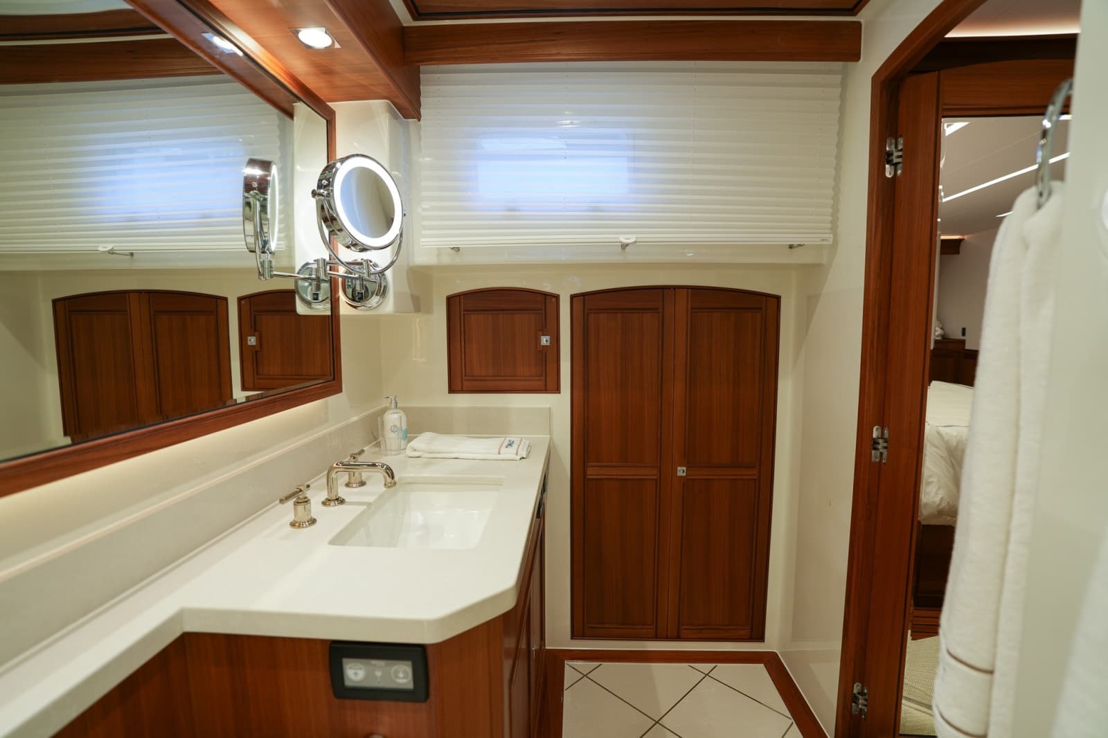 2025 Marlow Explorer 70E MkII-CB