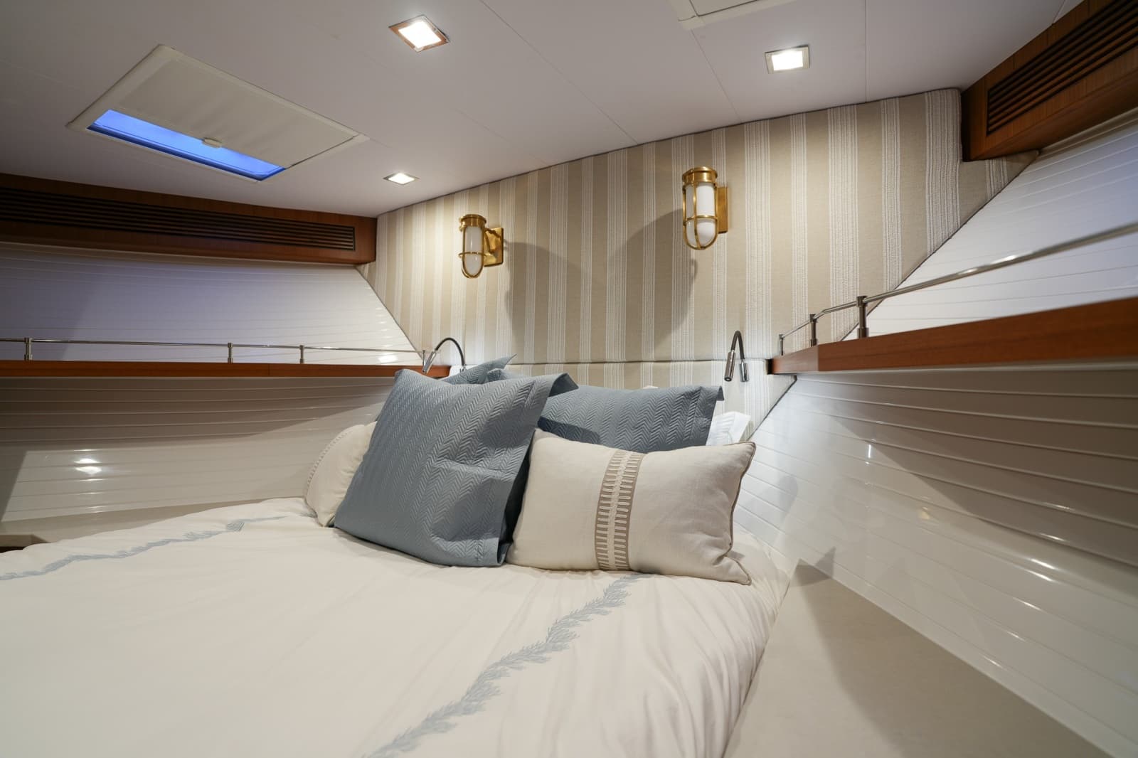 2025 Marlow Explorer 70E MkII-CB