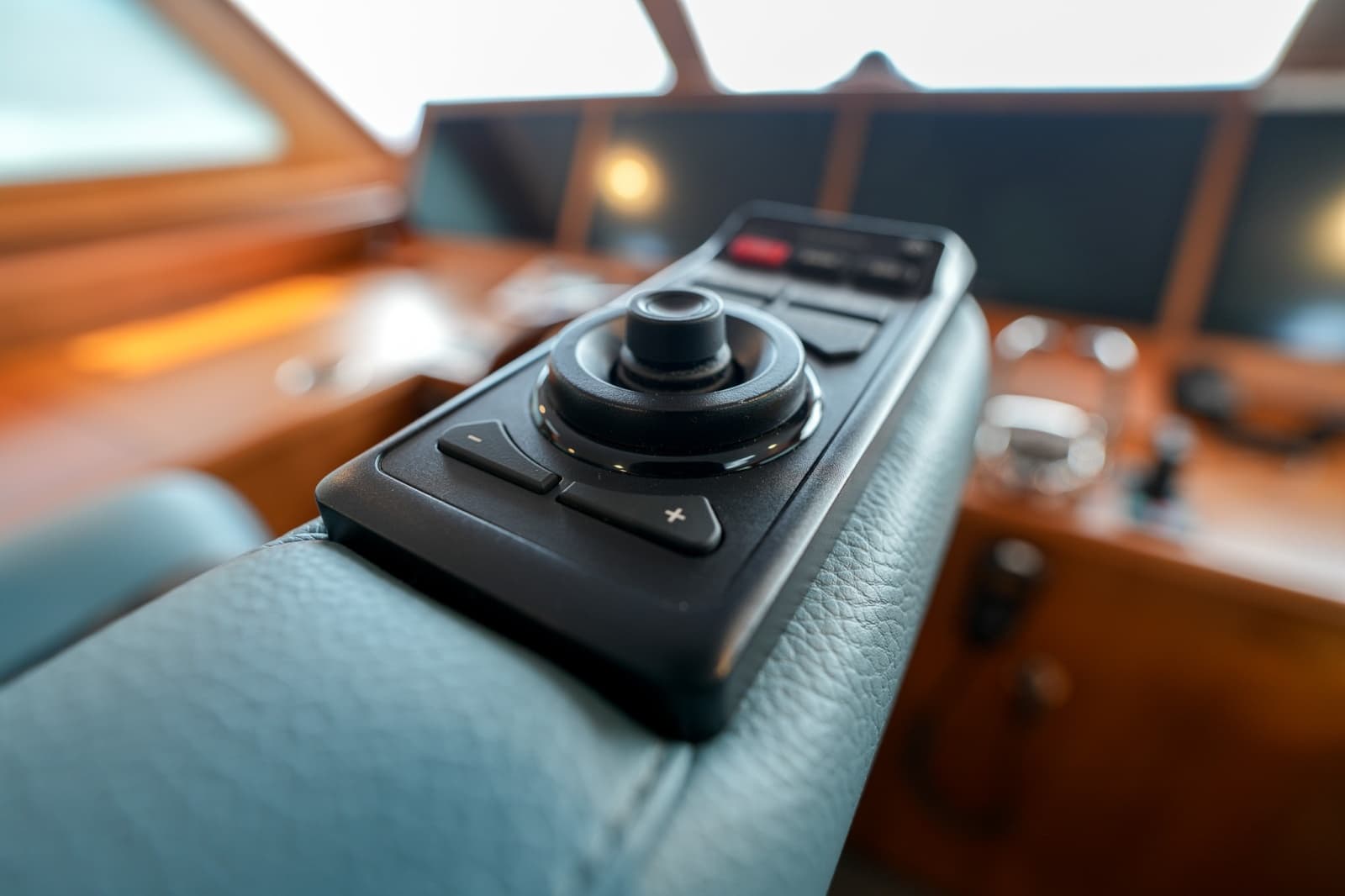 2025 Marlow Explorer 70E MkII-CB