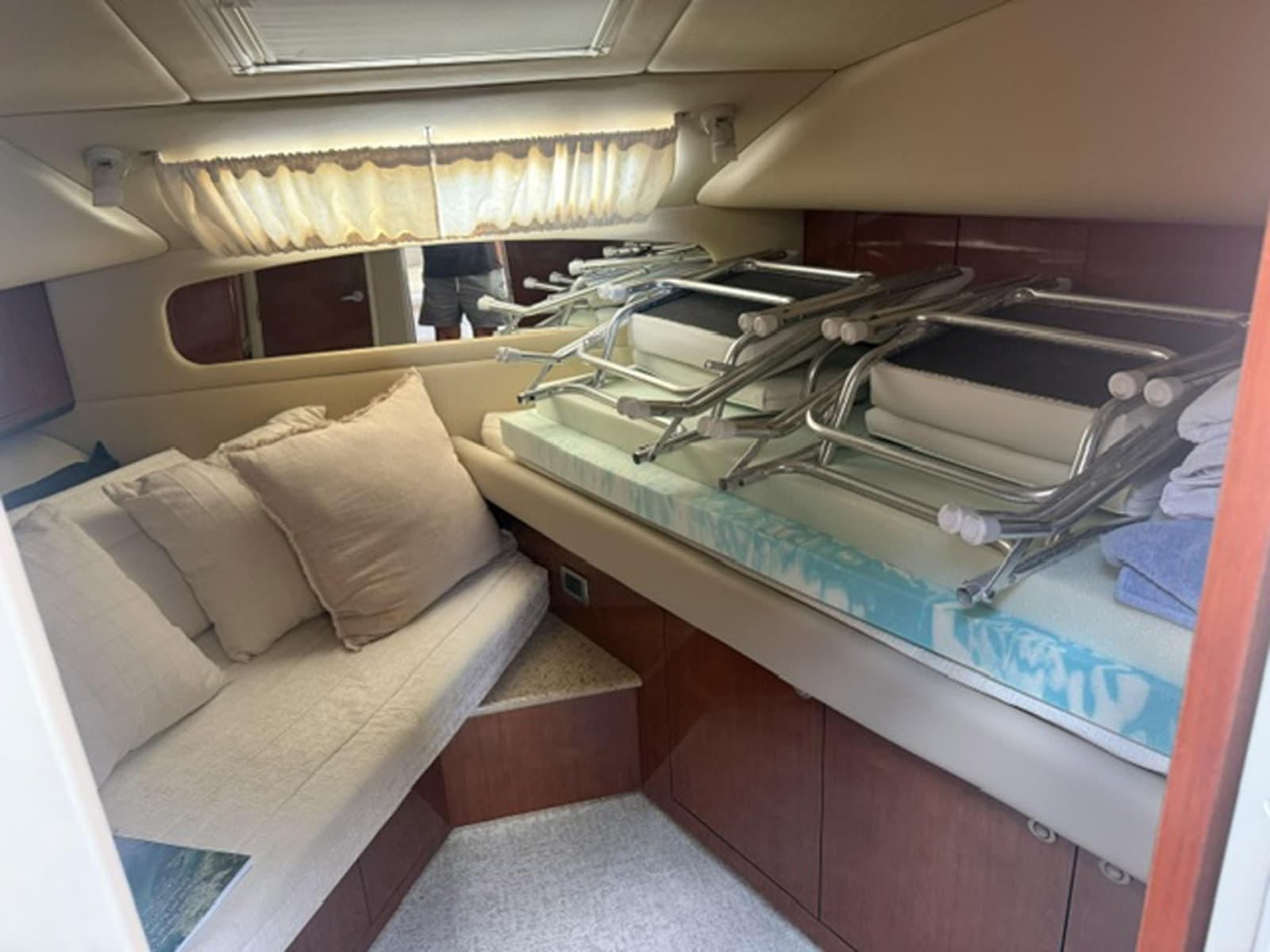 2004 Sea Ray 390 Motor Yacht