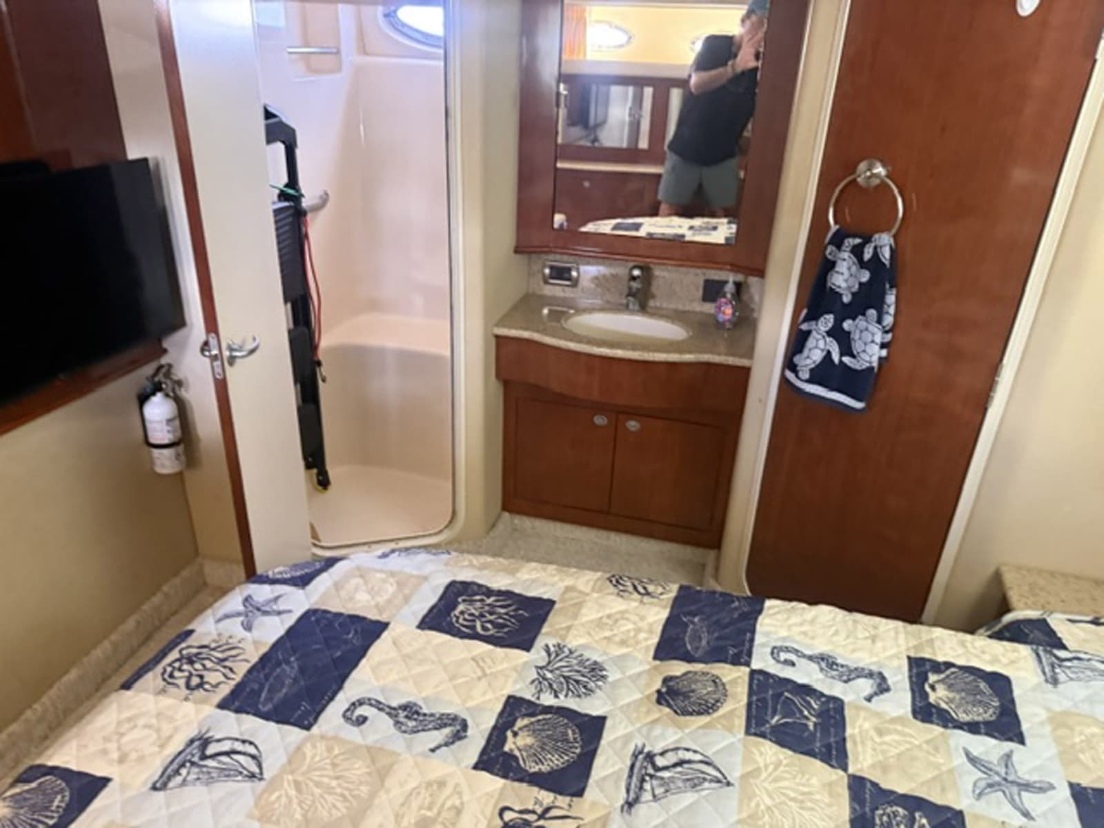 2004 Sea Ray 390 Motor Yacht