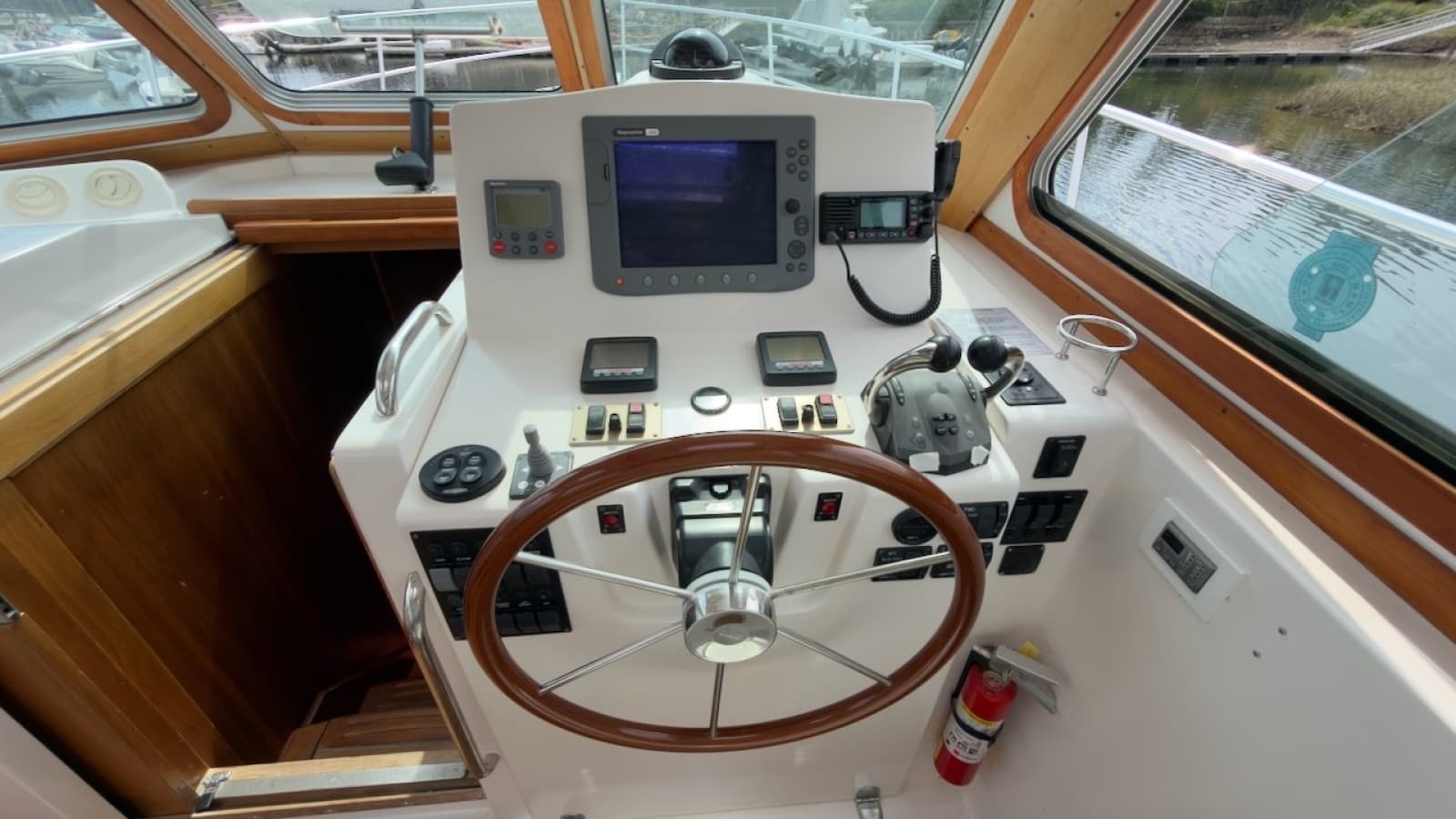 2007 Sabre 34 Express