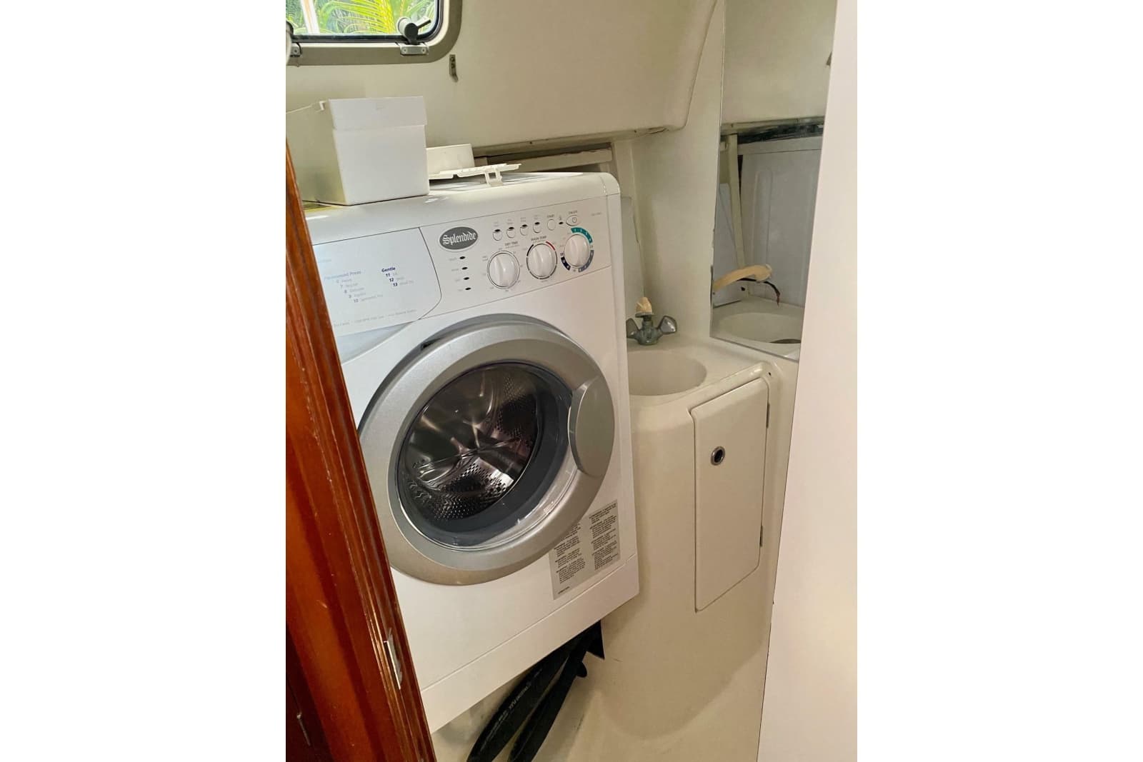 Laundry Compartment