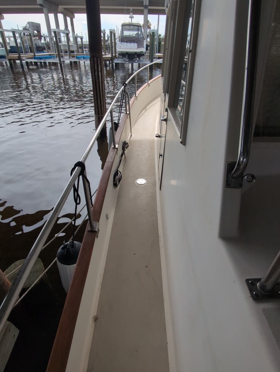 1990 Grand Banks 36 Classic