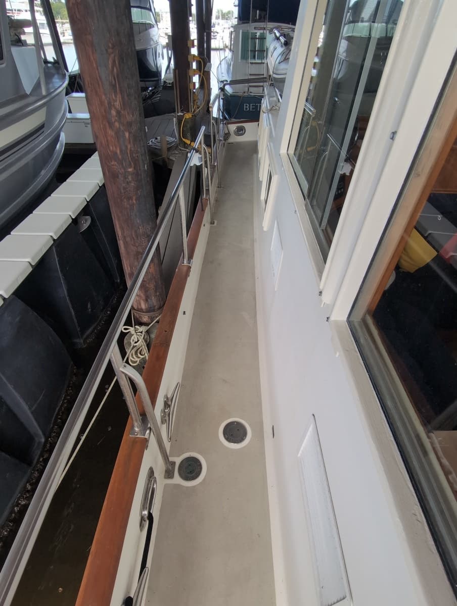1990 Grand Banks 36 Classic