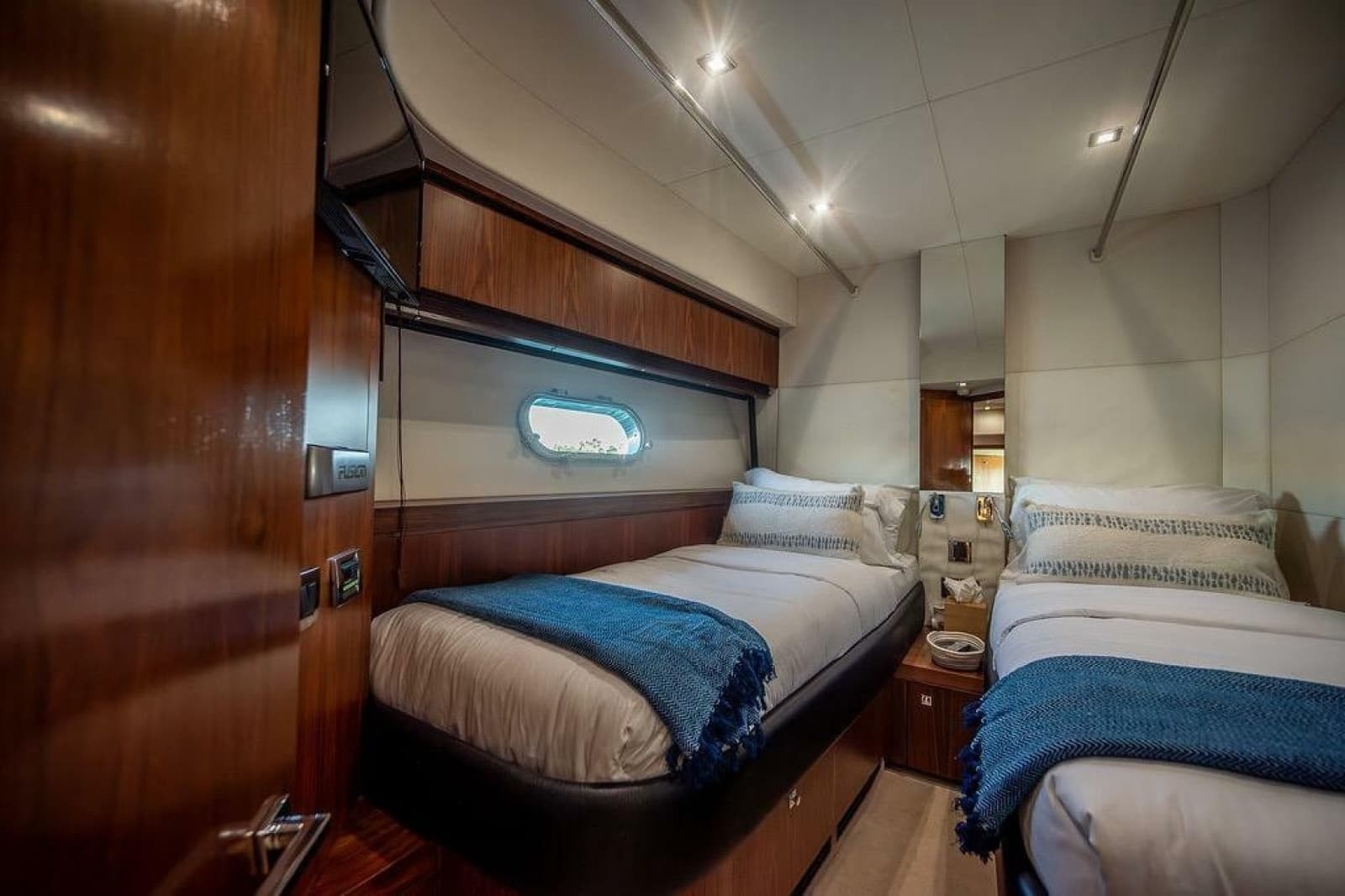 2012 Sunseeker Manhattan 73