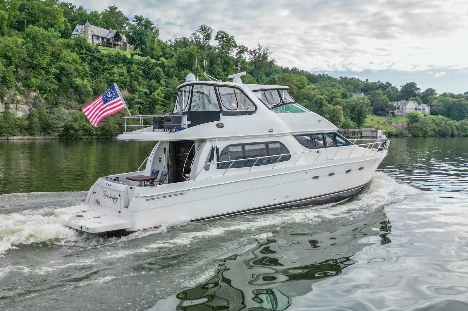 2005 Carver 56 Voyager