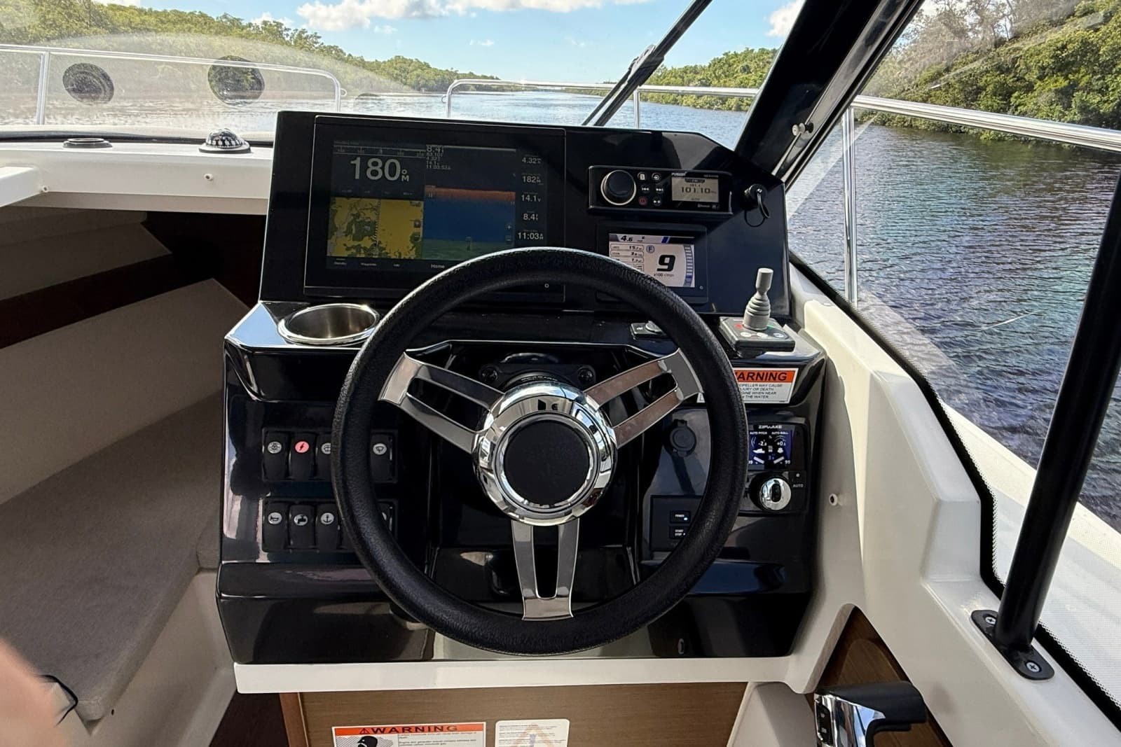 2022 Jeanneau NC 795 Series 2