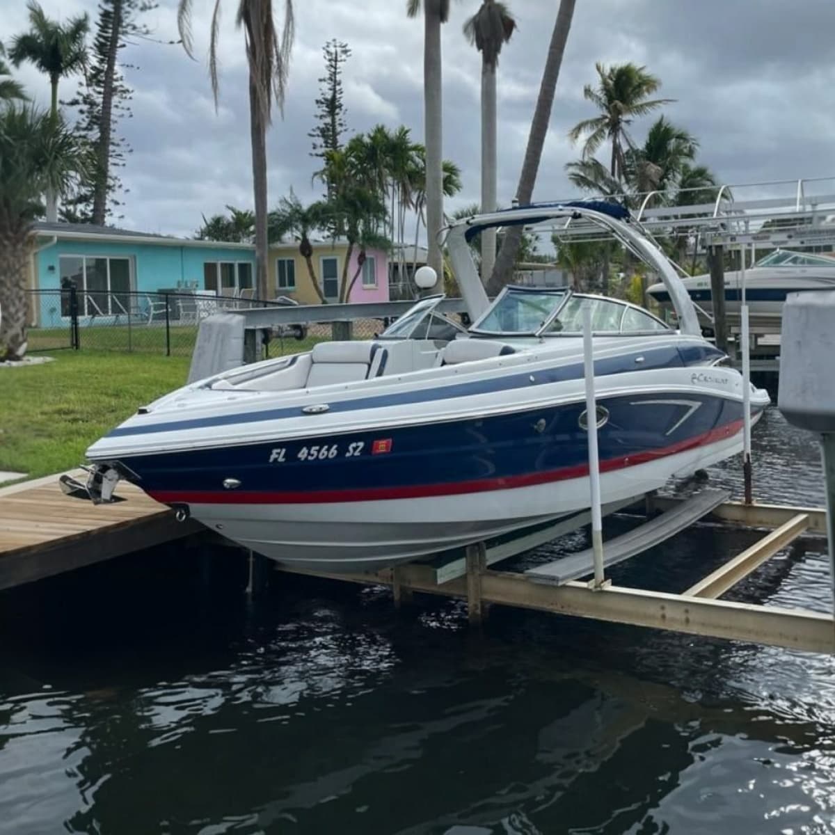 2021 Crownline 270 XSS