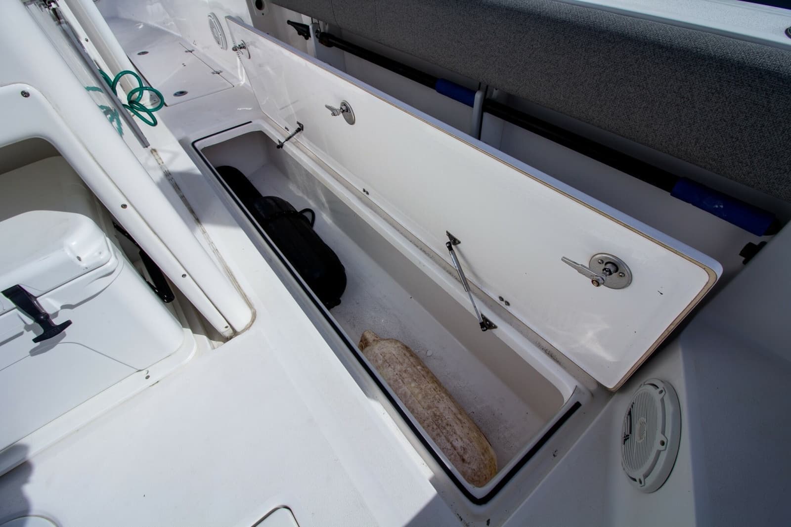 2019 Sea Fox 328 Commander