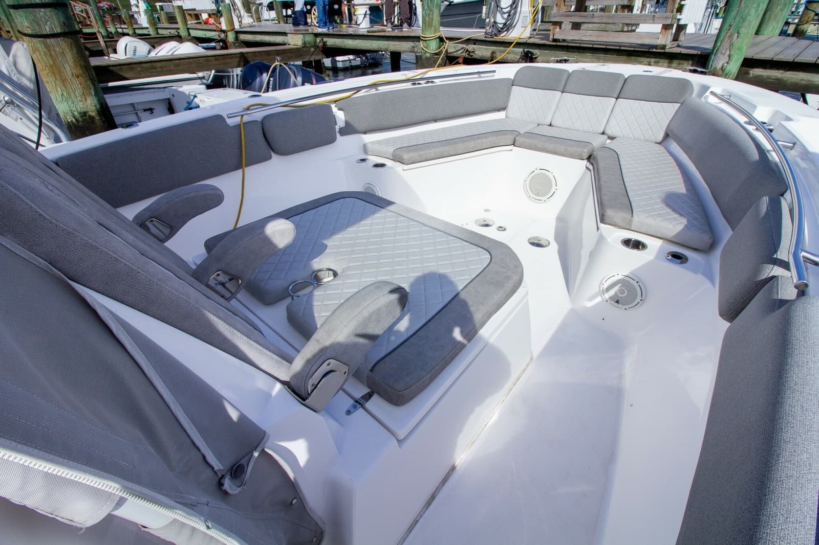 2019 Sea Fox 328 Commander