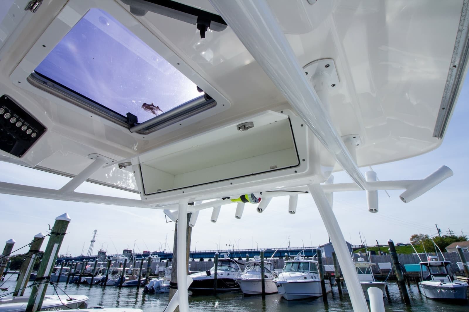 2019 Sea Fox 328 Commander