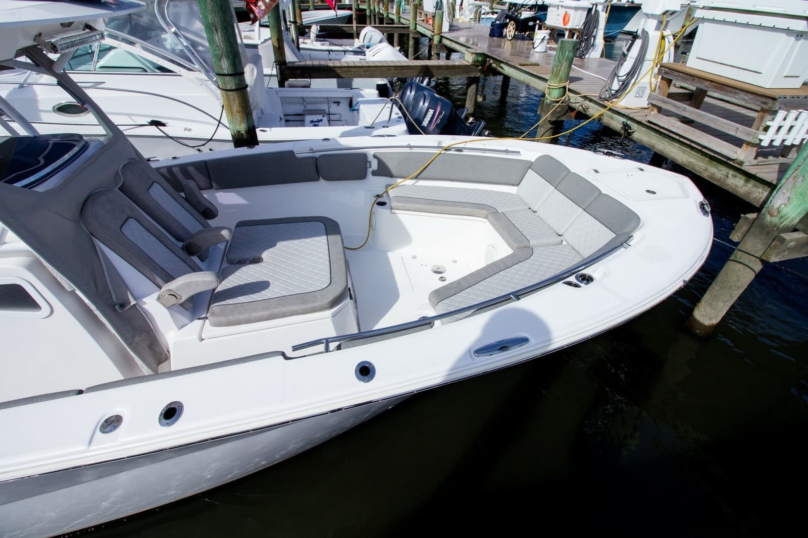 2019 Sea Fox 328 Commander
