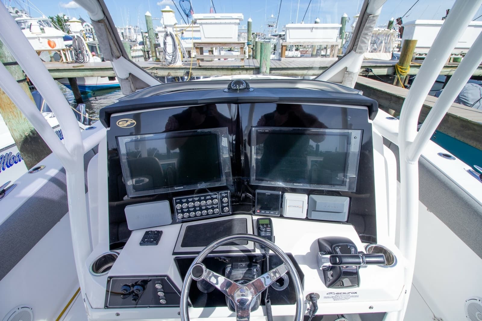 2019 Sea Fox 328 Commander