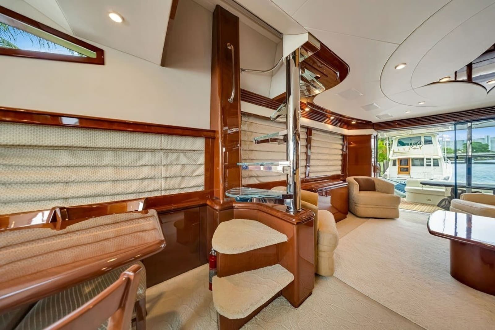 2007 Marquis 65