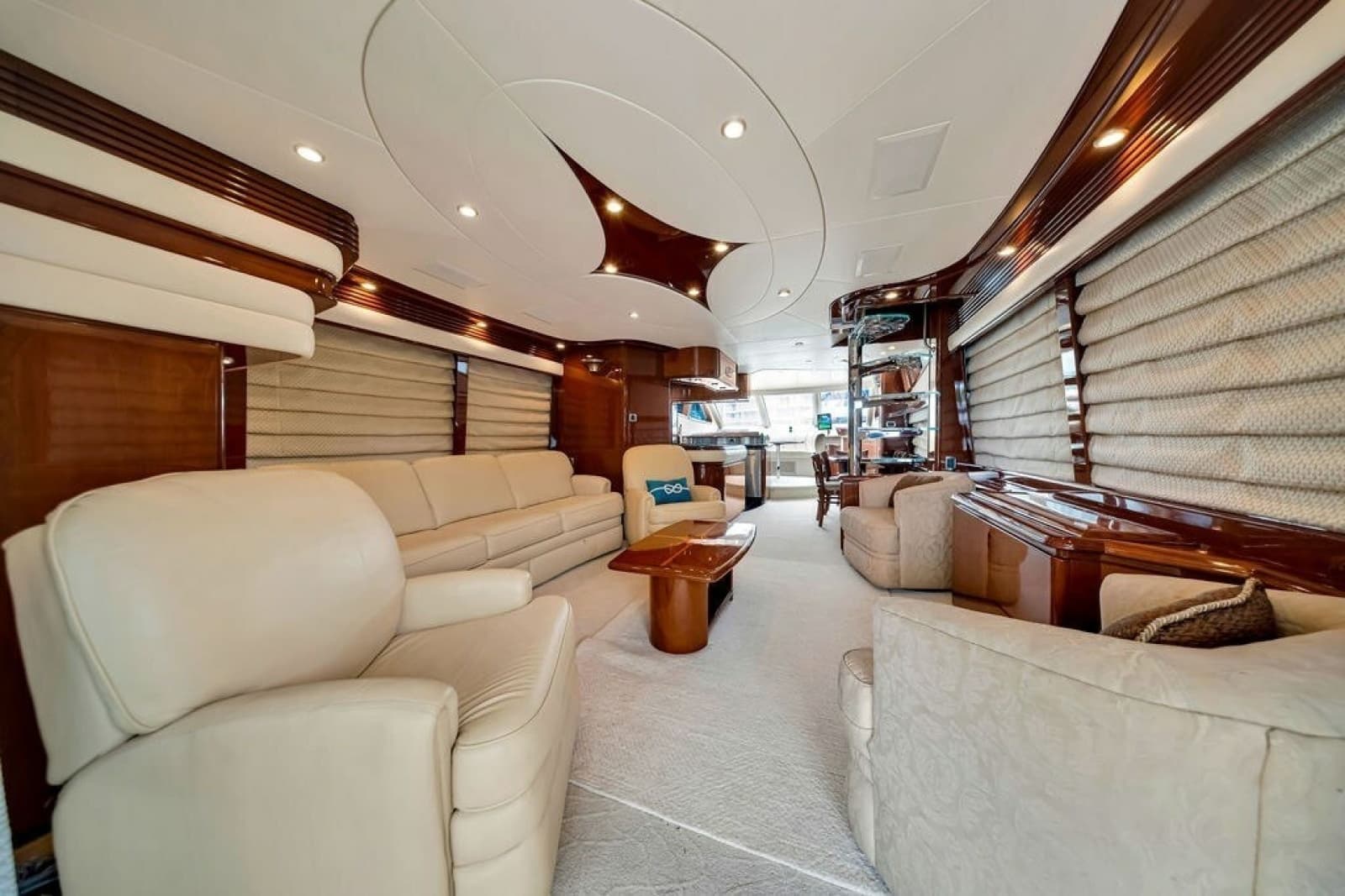 2007 Marquis 65