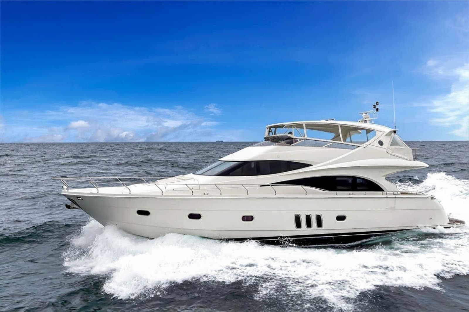 2007 Marquis 65