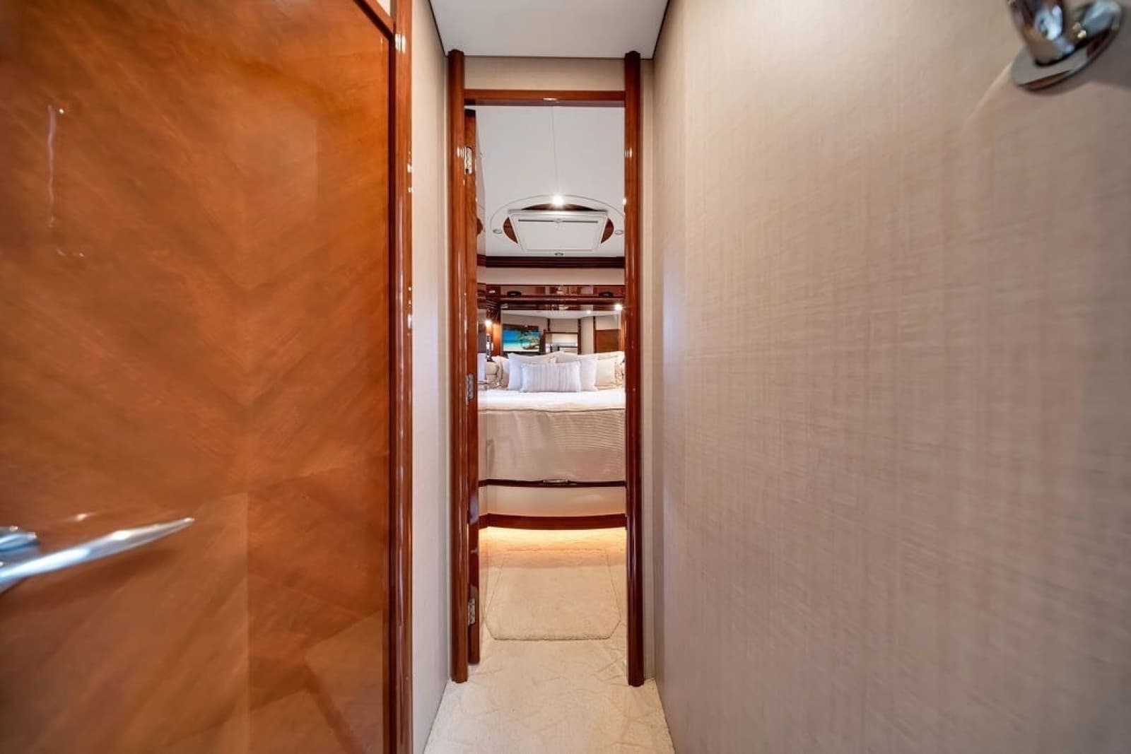 2007 Marquis 65