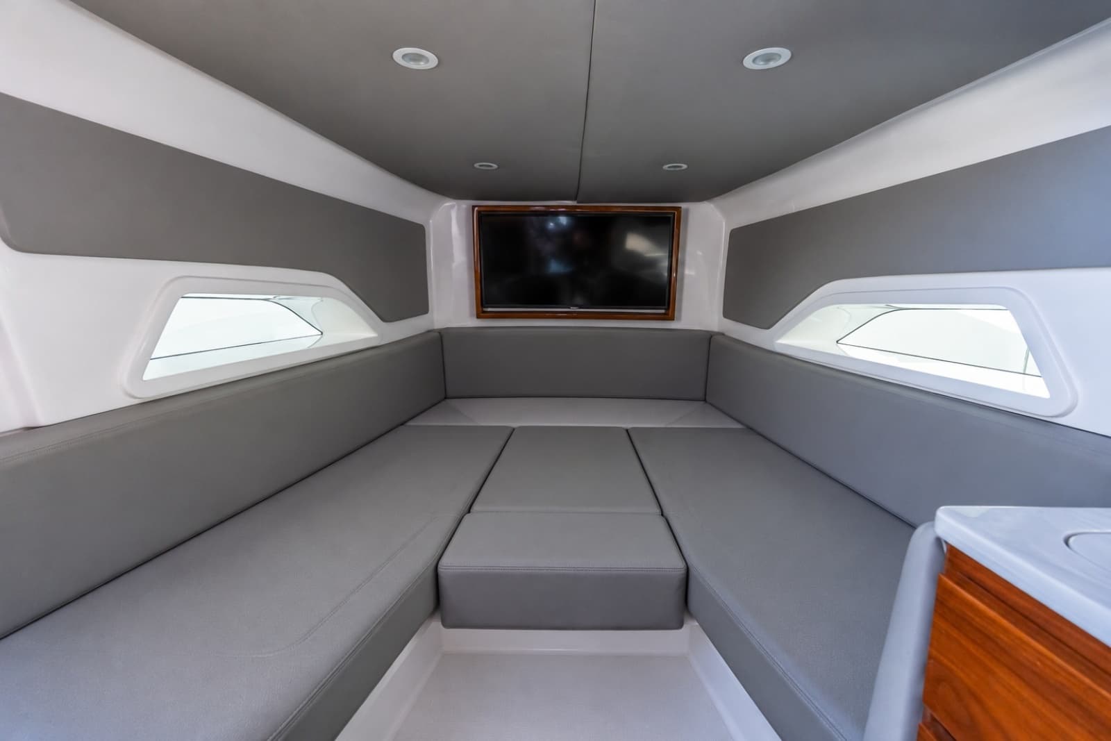 2022 Valhalla Boatworks V-46