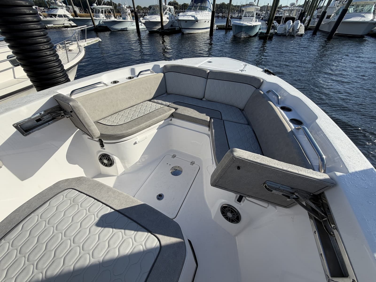2023 Sea Fox 268 Commander