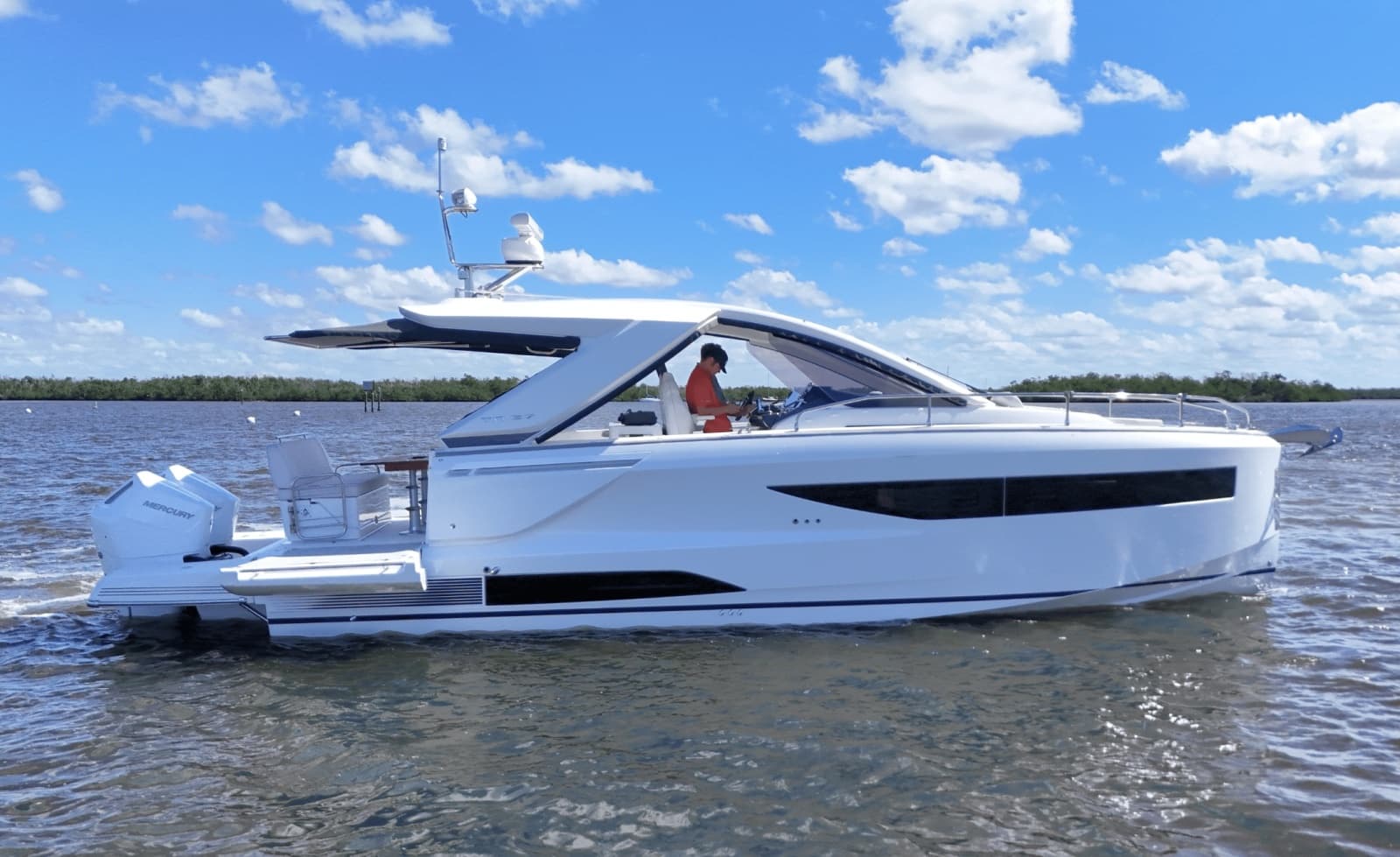 2025 Jeanneau DB37
